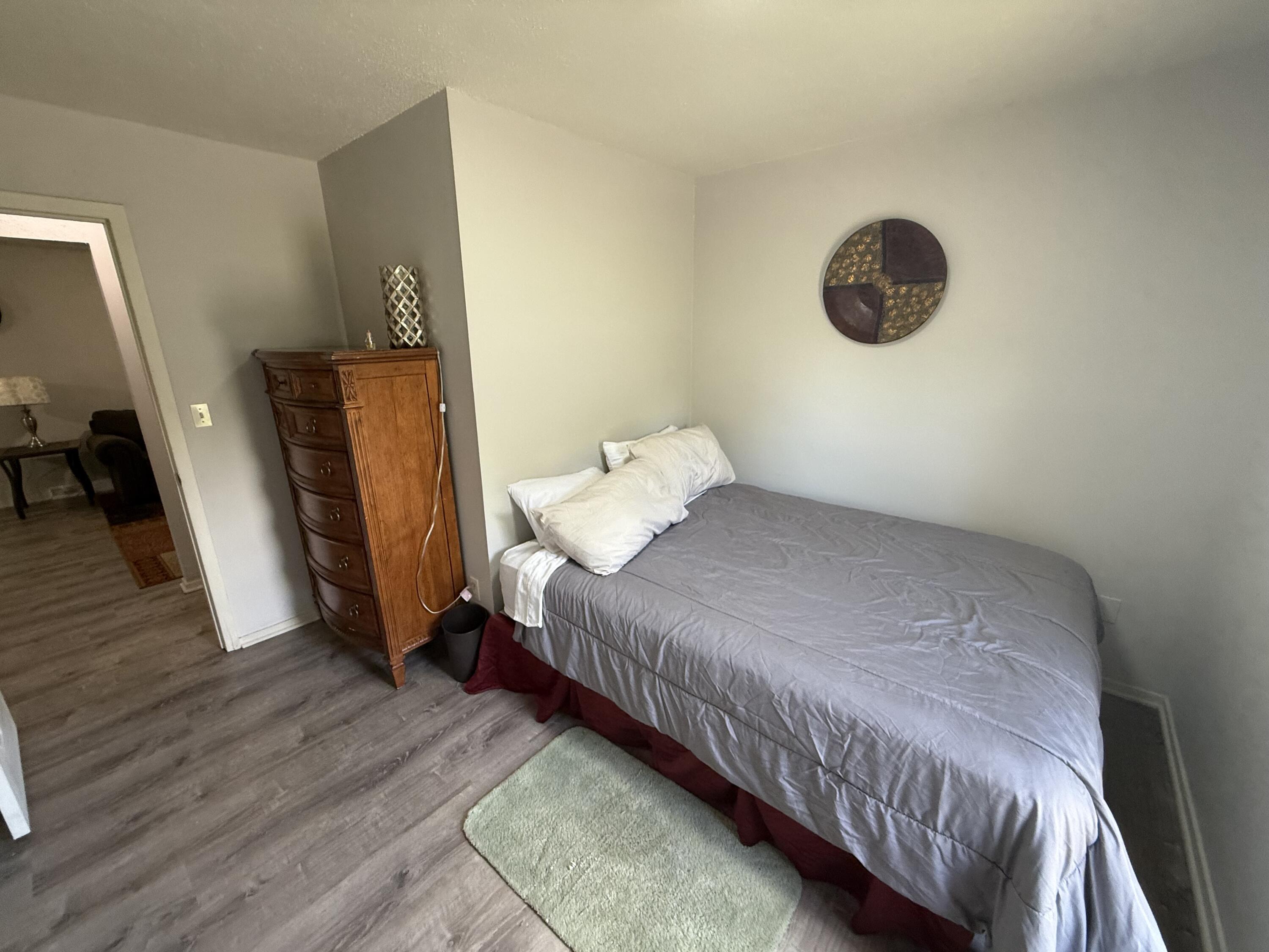 207 Wheaton Ct Property Photo 9