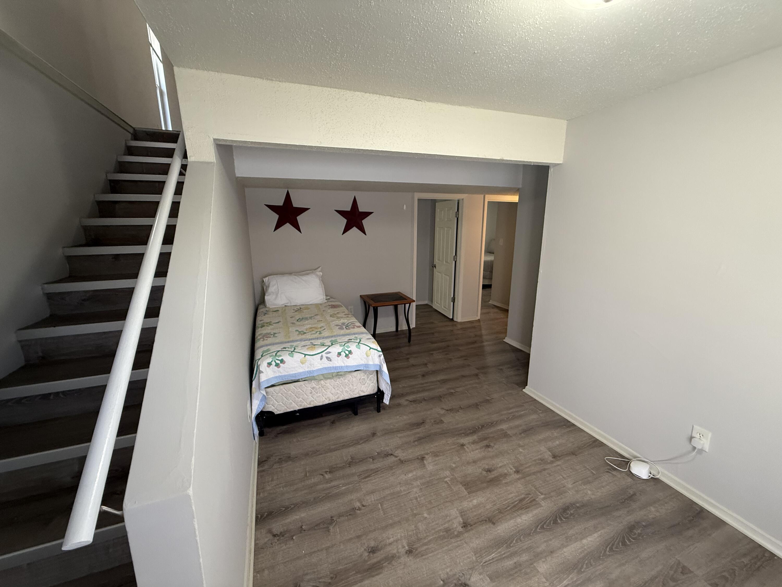 207 Wheaton Ct Property Photo 12