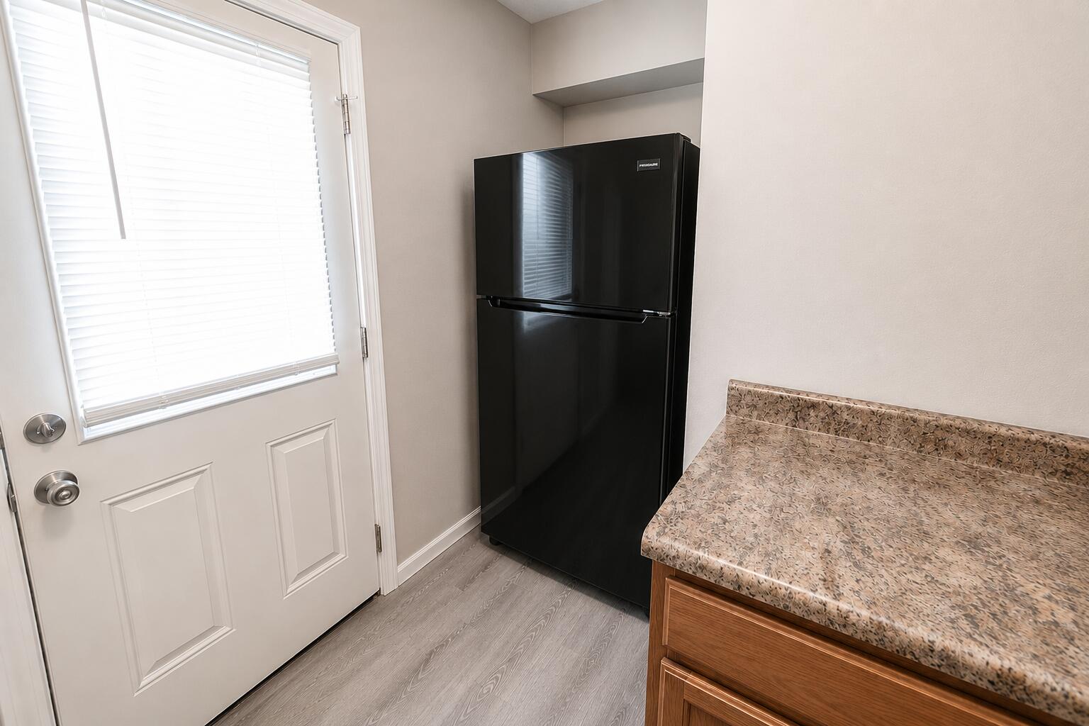 211 Wheaton Ct Property Photo 8