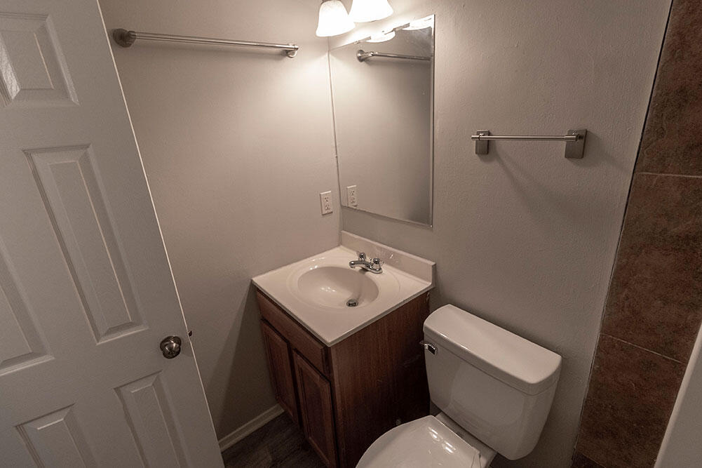 211 Wheaton Ct Property Photo 22