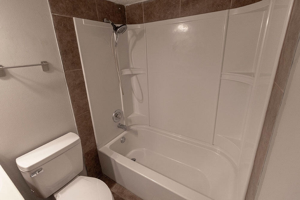 211 Wheaton Ct Property Photo 23