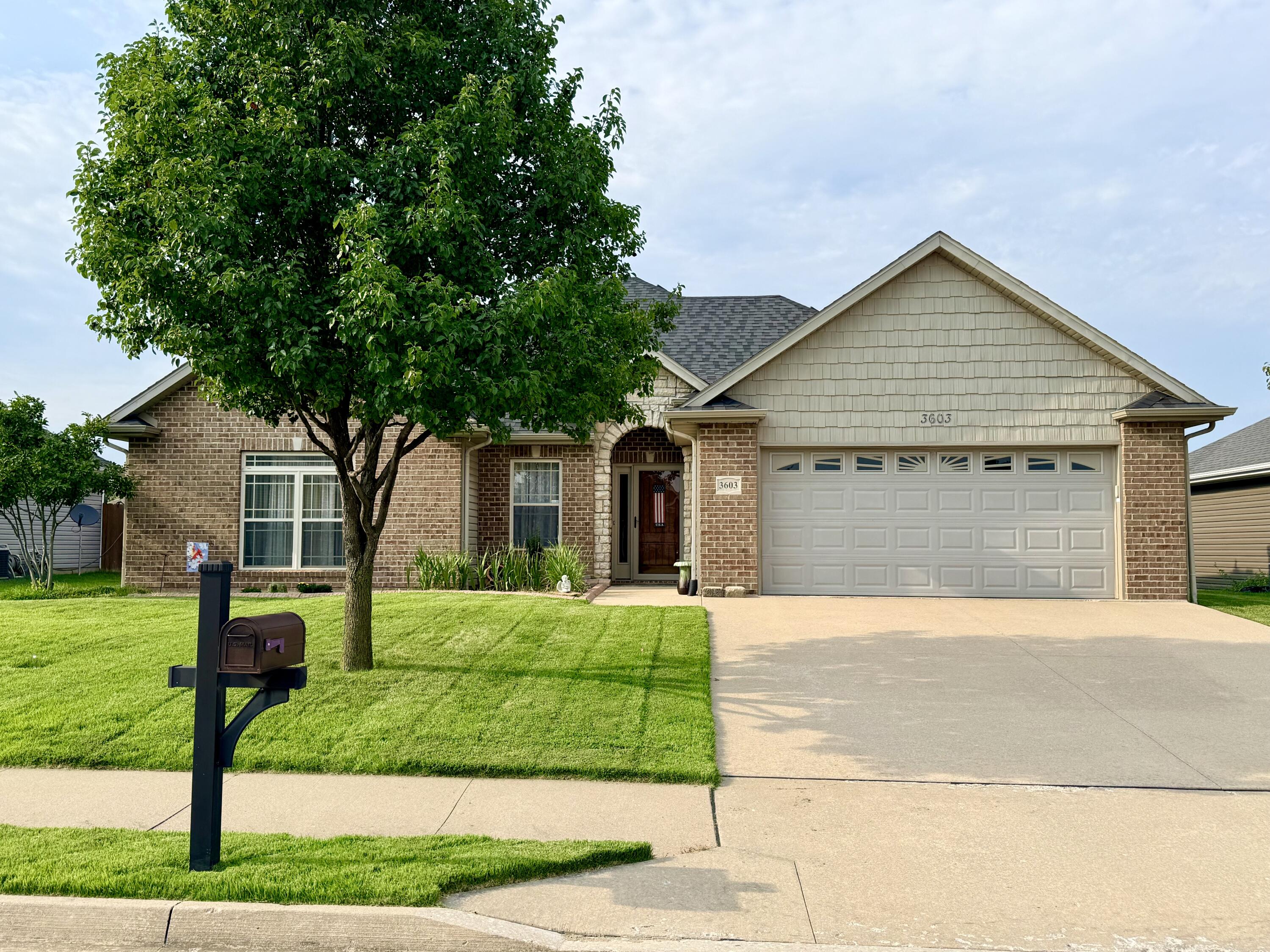 3603 Chestnut Dr Property Photo 1