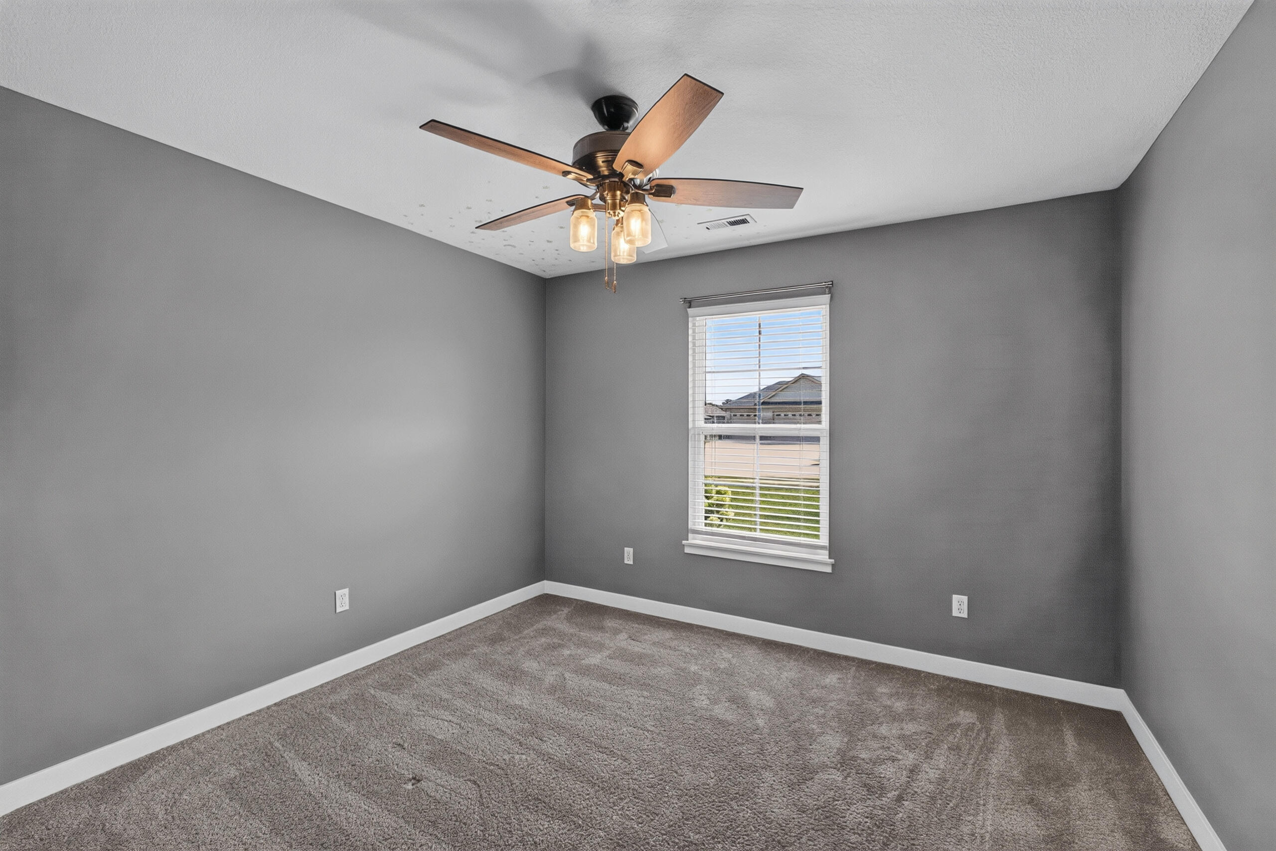 14659 Mettler Dr Property Photo 27