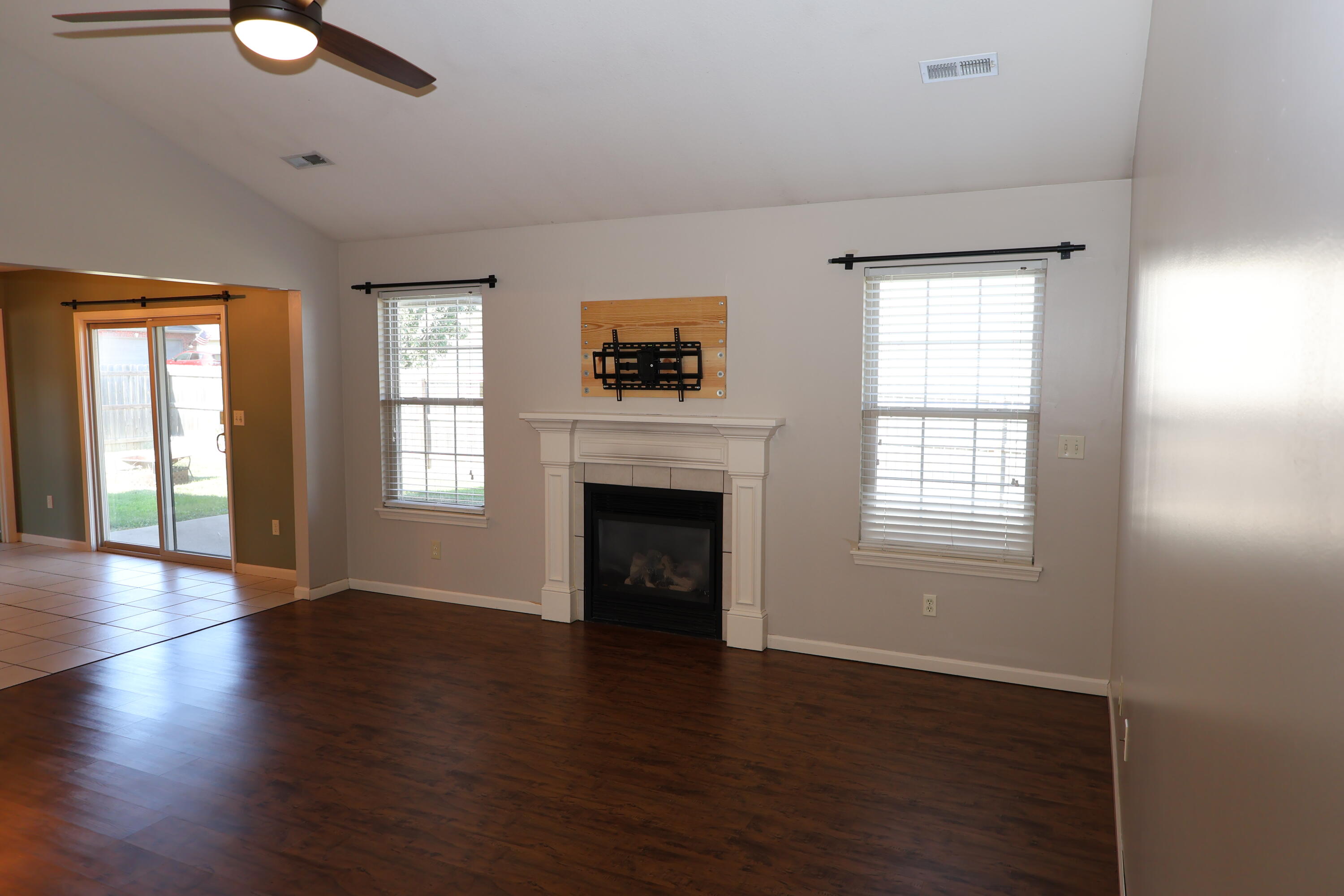 5501 Gemstone Way Property Photo 4