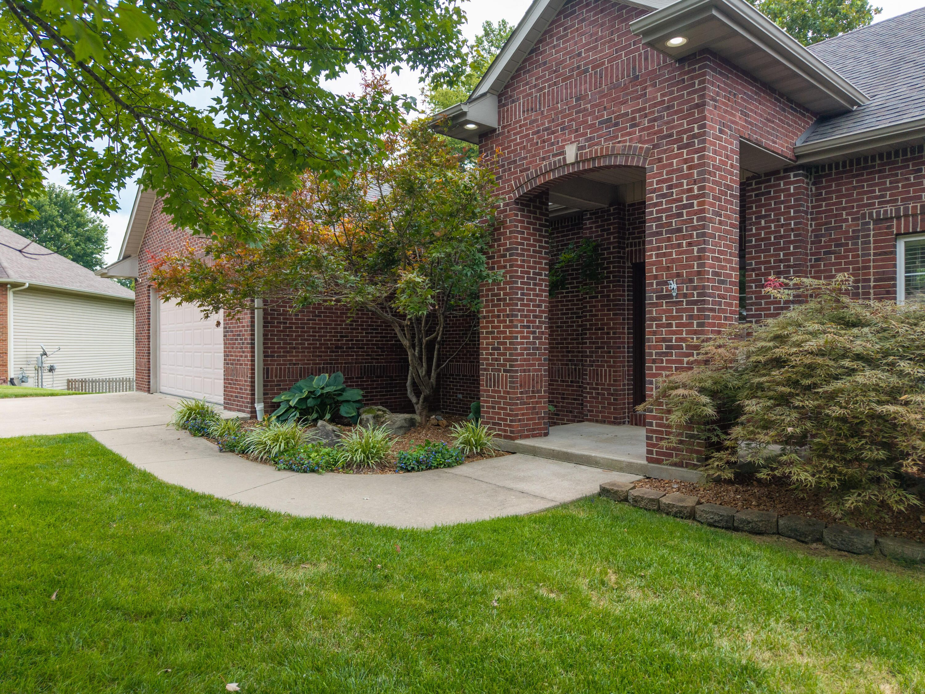 4815 Norfolk Ct Property Photo 3