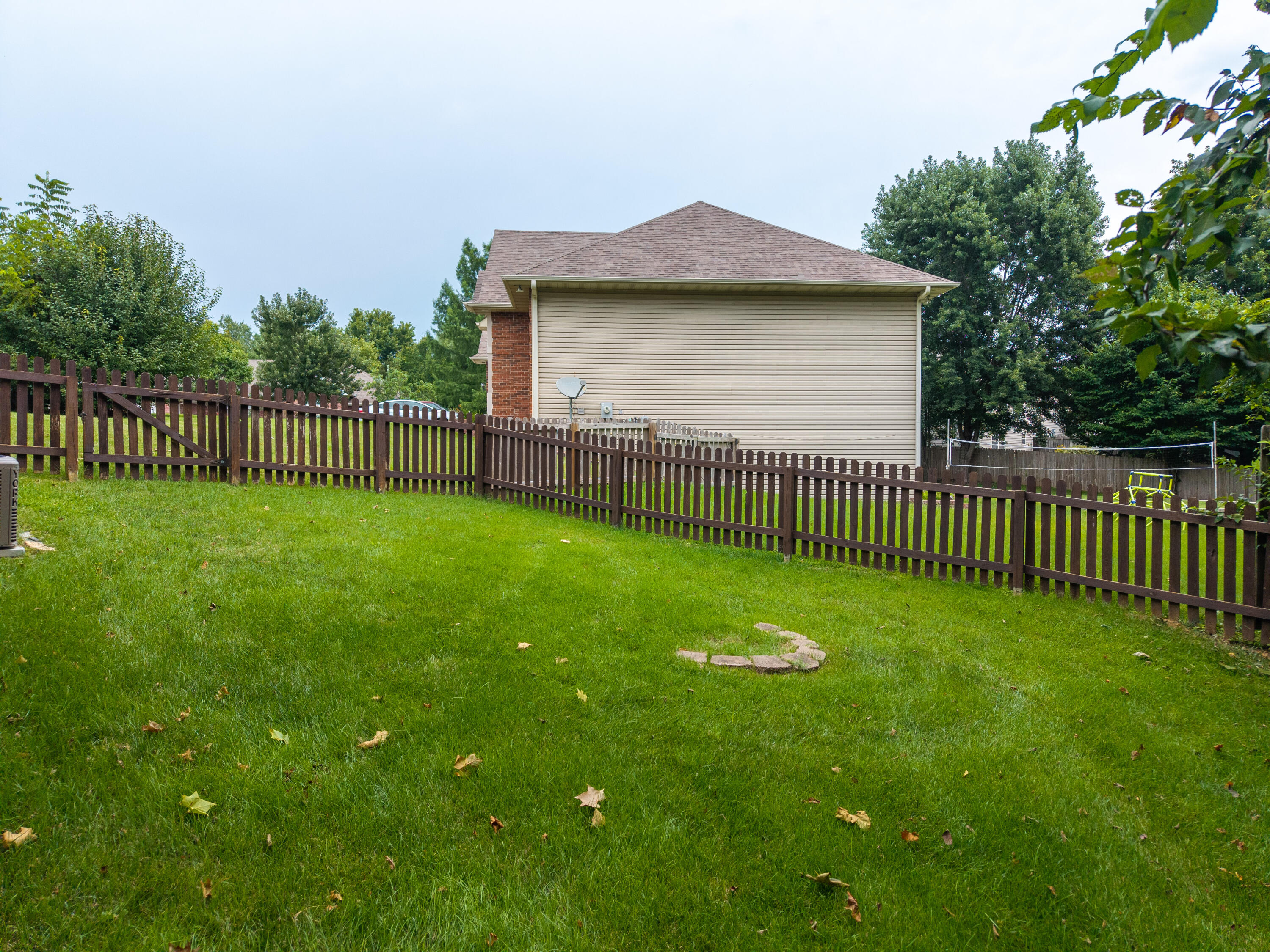 4815 Norfolk Ct Property Photo 8