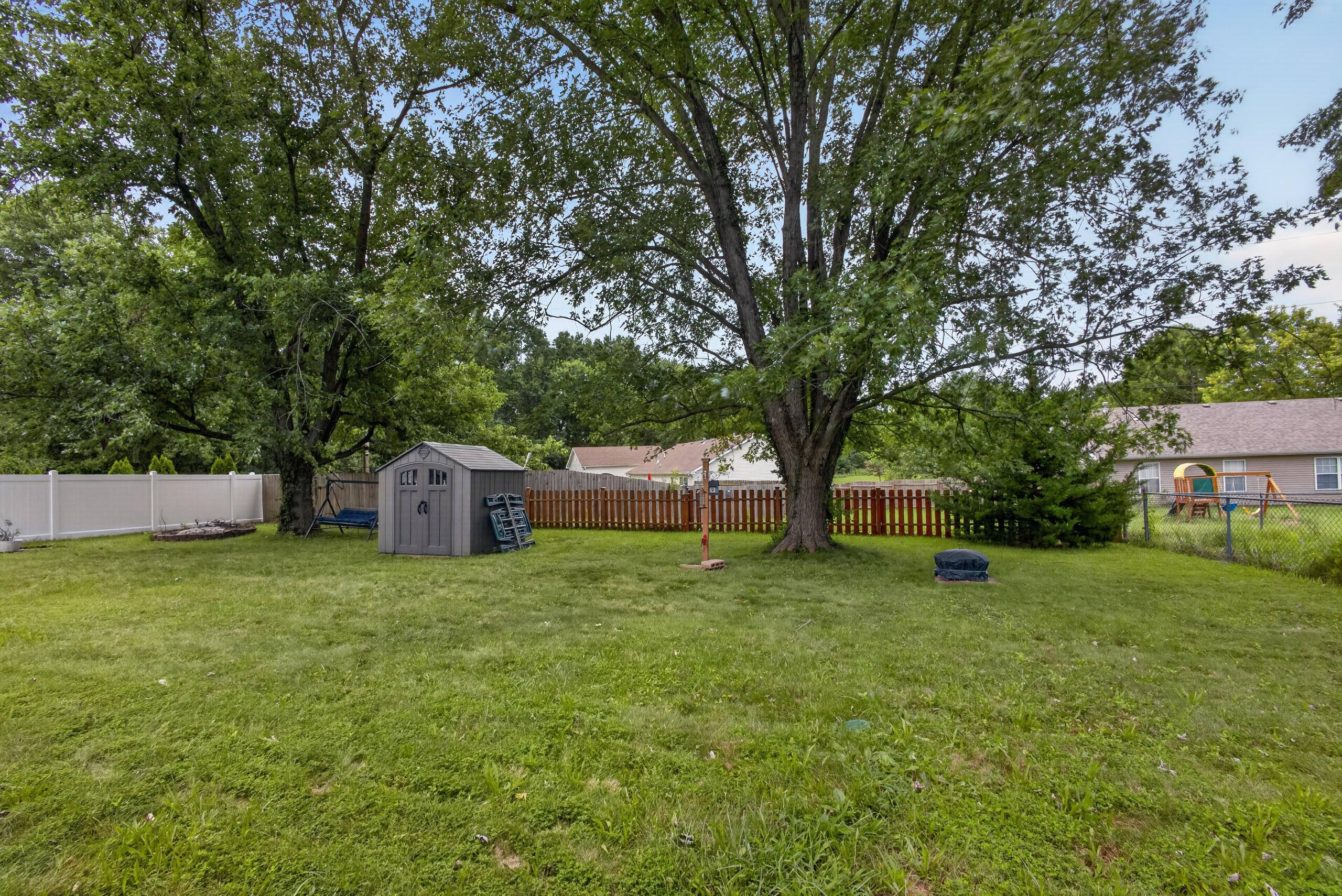 406 Meadow Ln Property Photo 19