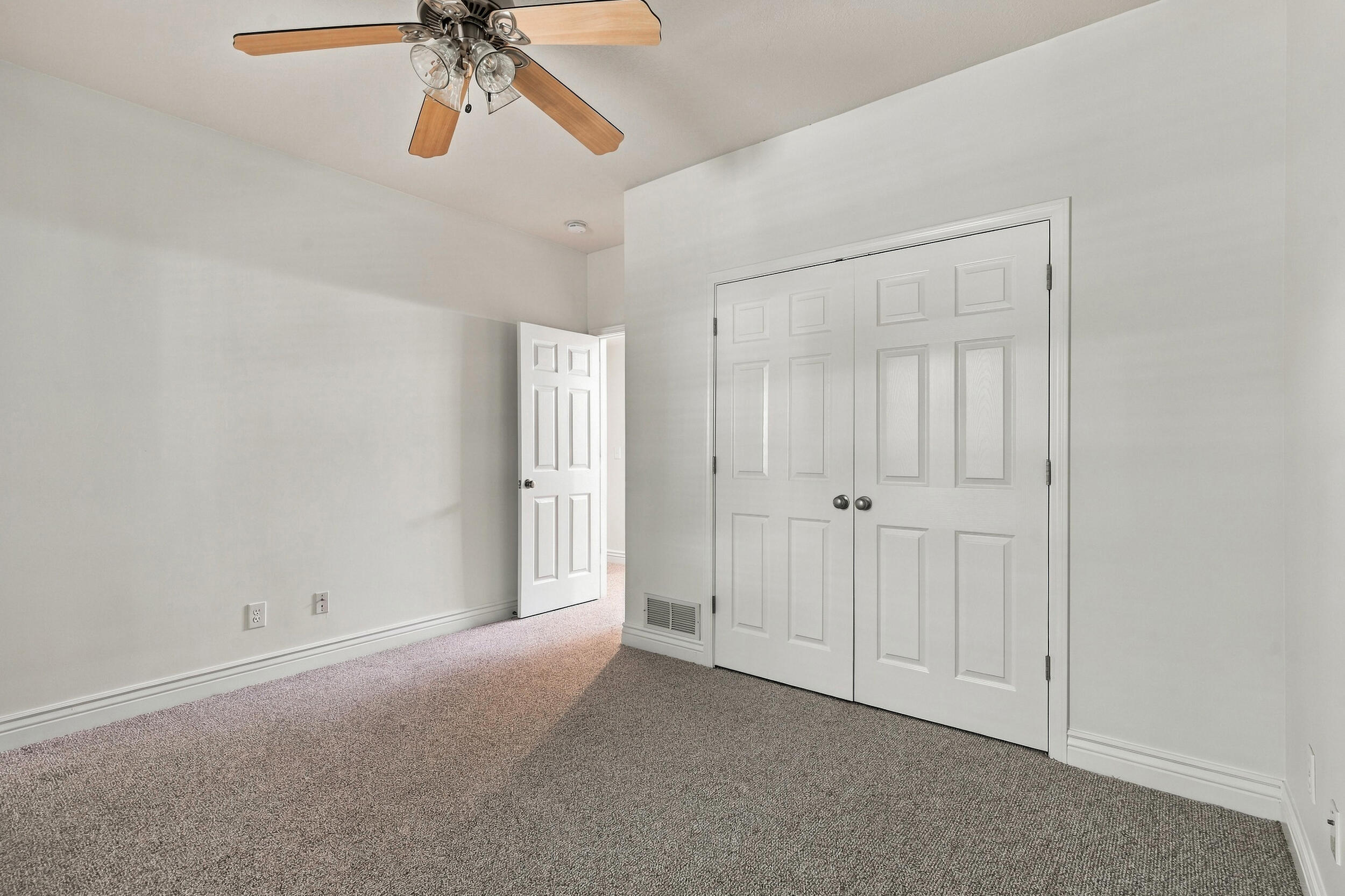 508 Middleton Dr Property Photo 49