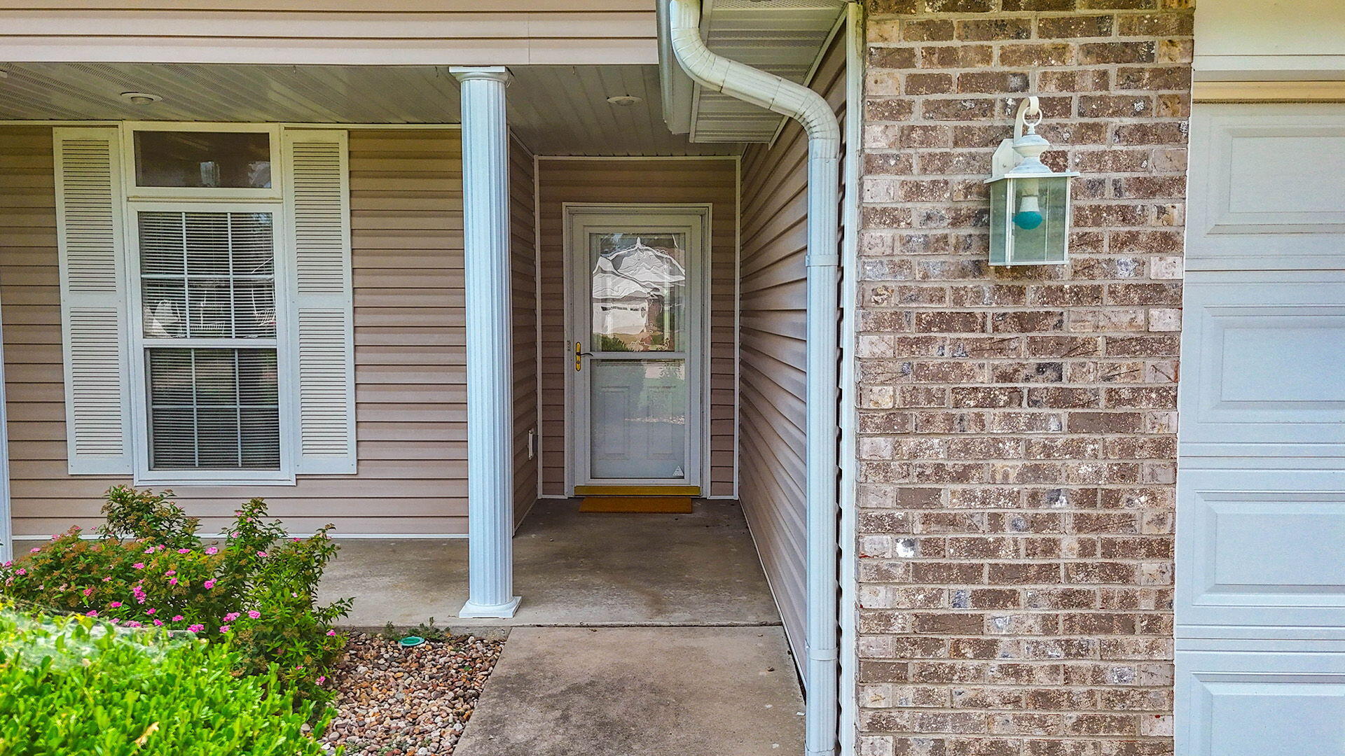729 Mckinsey Pl Property Photo 6
