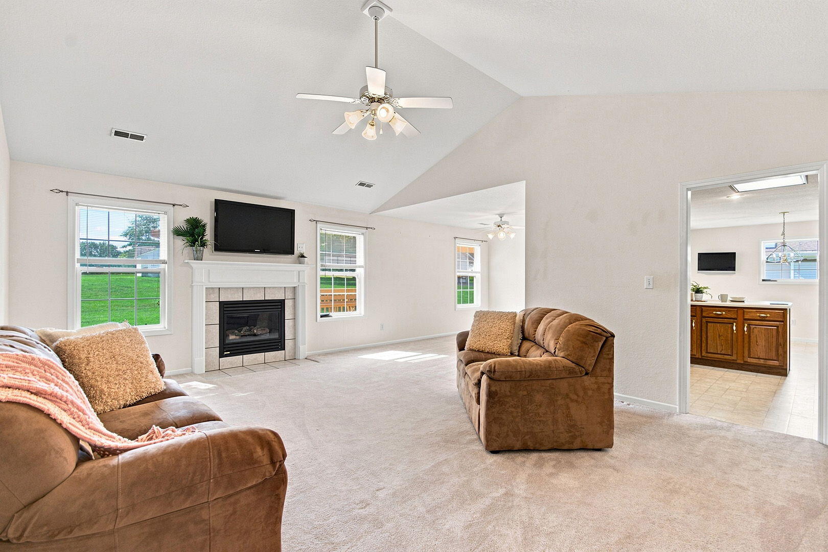 729 Mckinsey Pl Property Photo 8