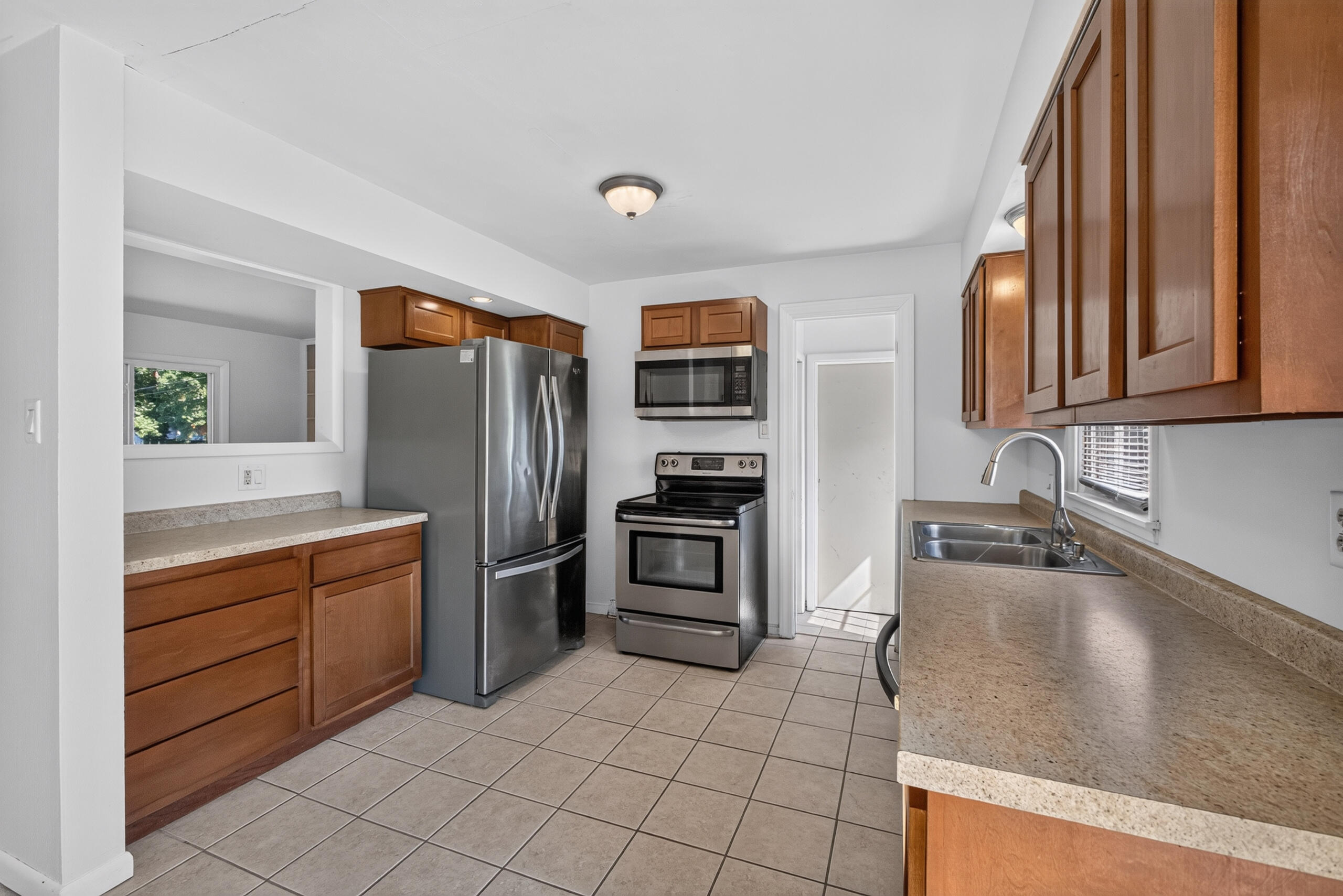8 Dundee Dr Property Photo 8