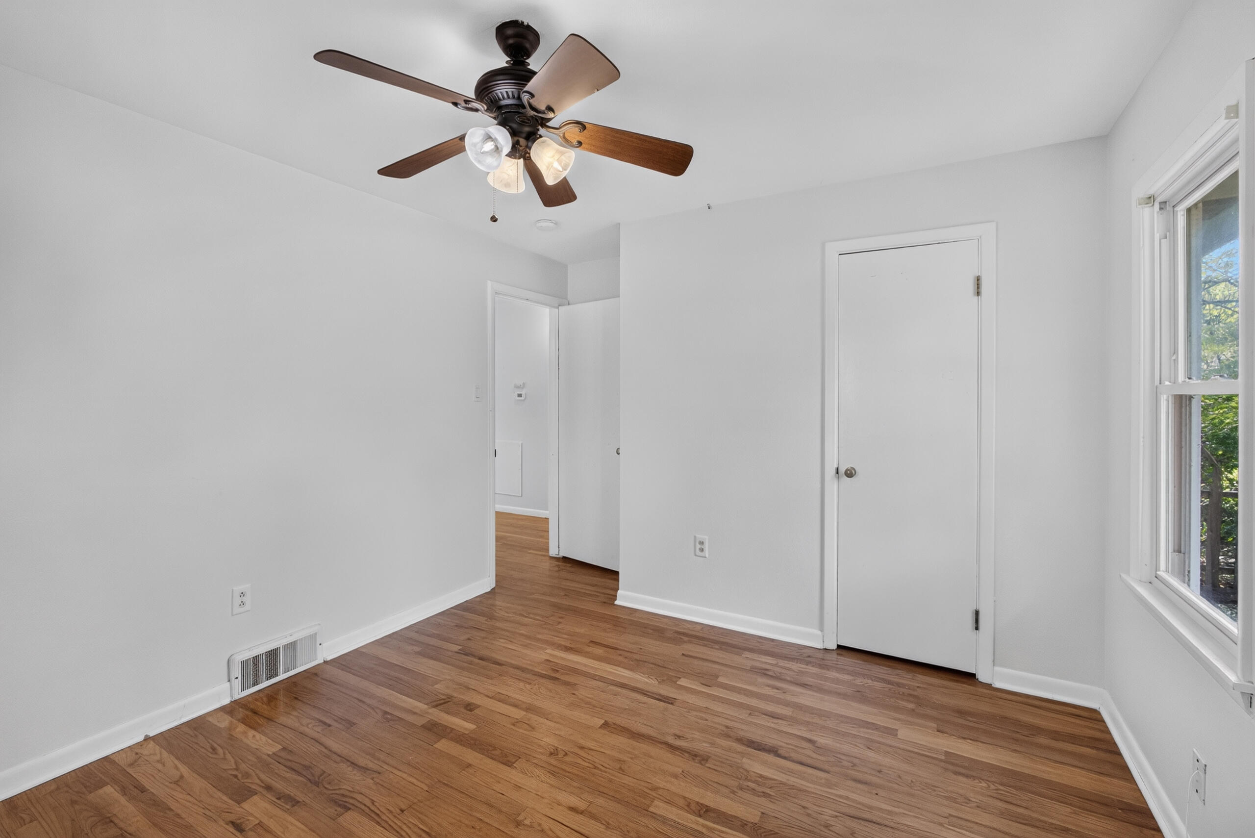 8 Dundee Dr Property Photo 18