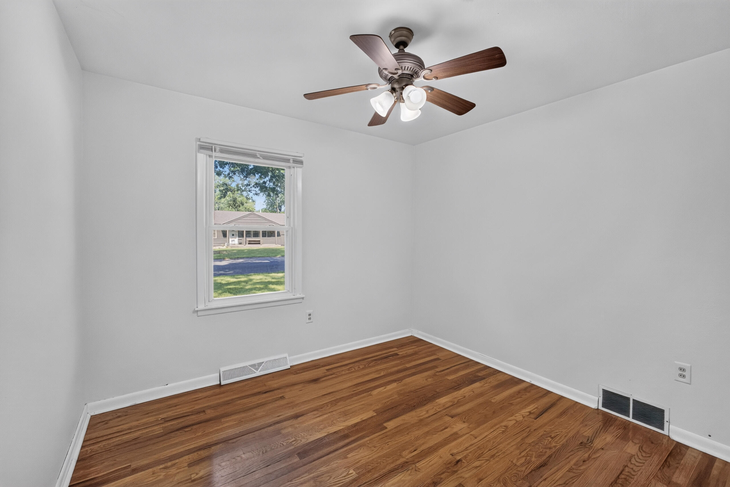 8 Dundee Dr Property Photo 19