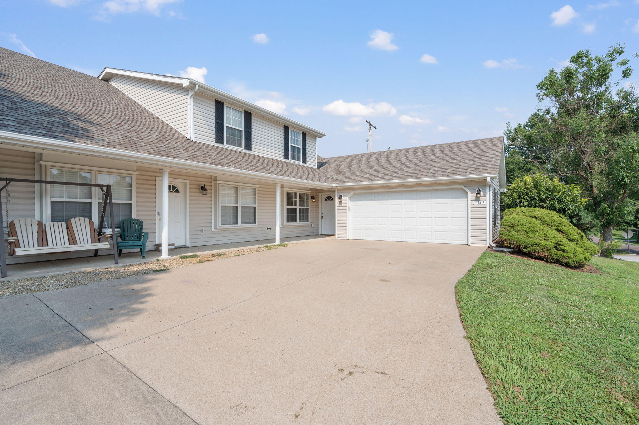 1723 JUNIPER DR Property Photo 1