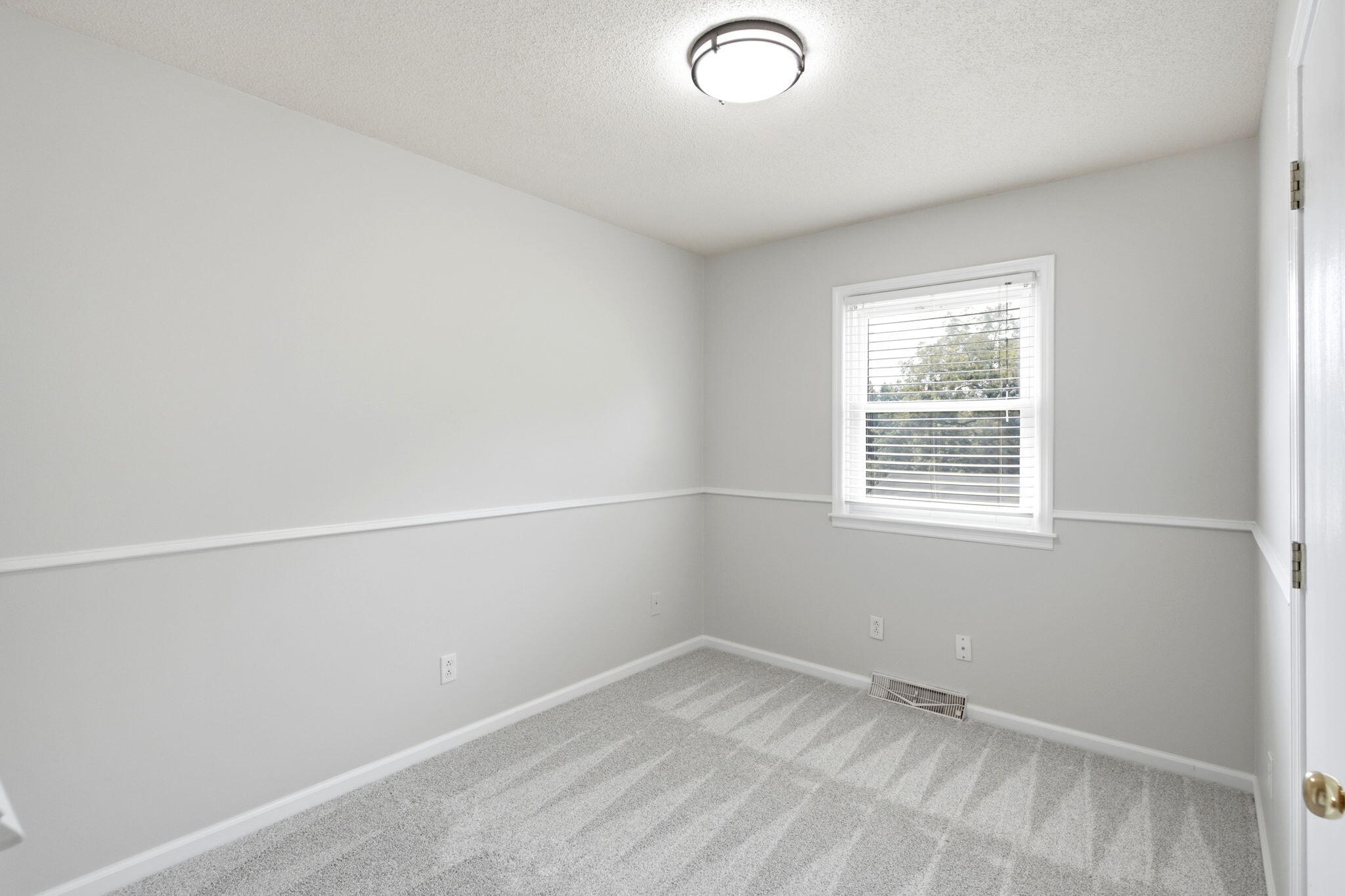 1751 Crockett Dr Property Photo 19