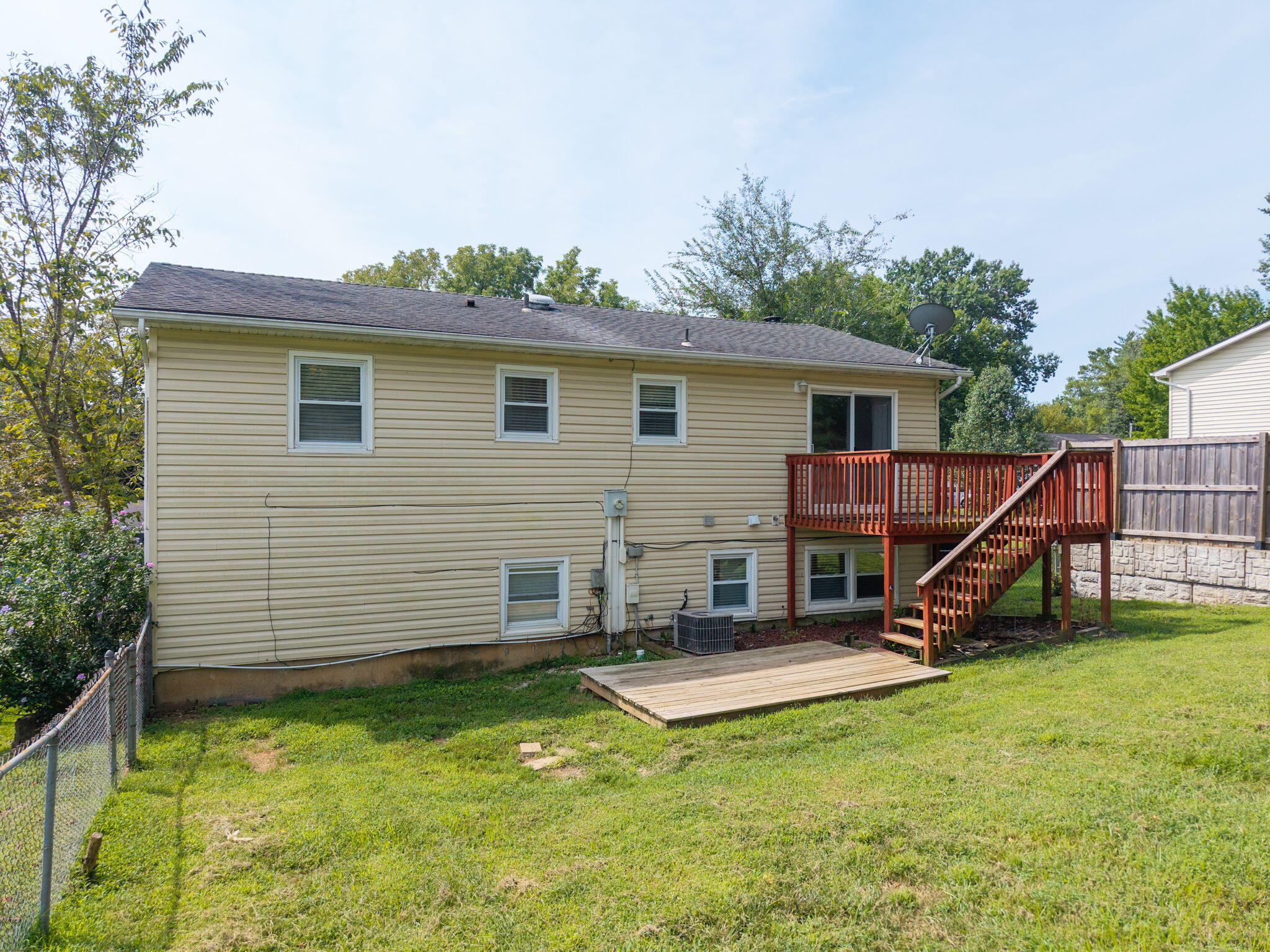 1751 Crockett Dr Property Photo 25