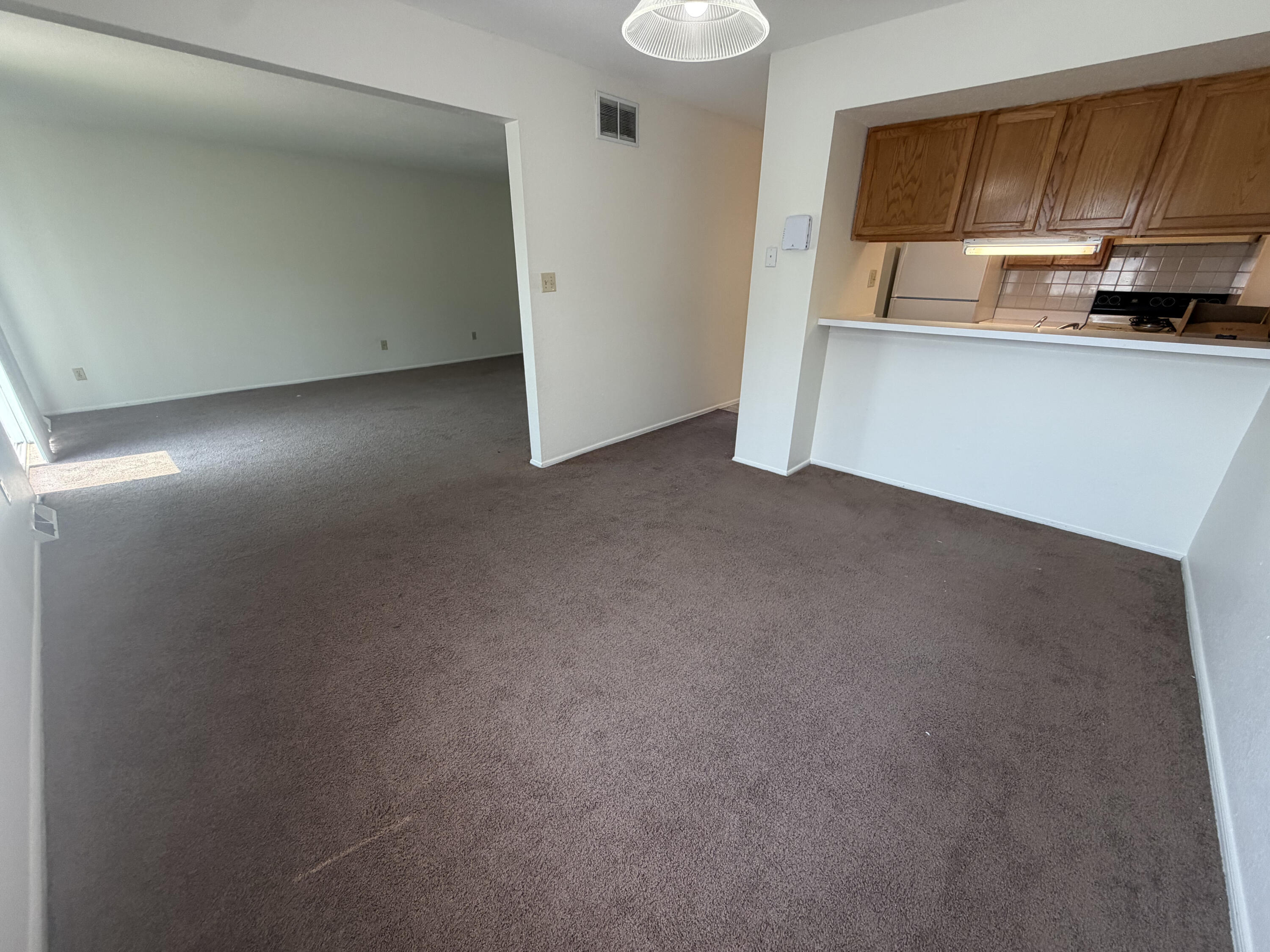 903 Southwest Blvd Apt-h Property Photo 6