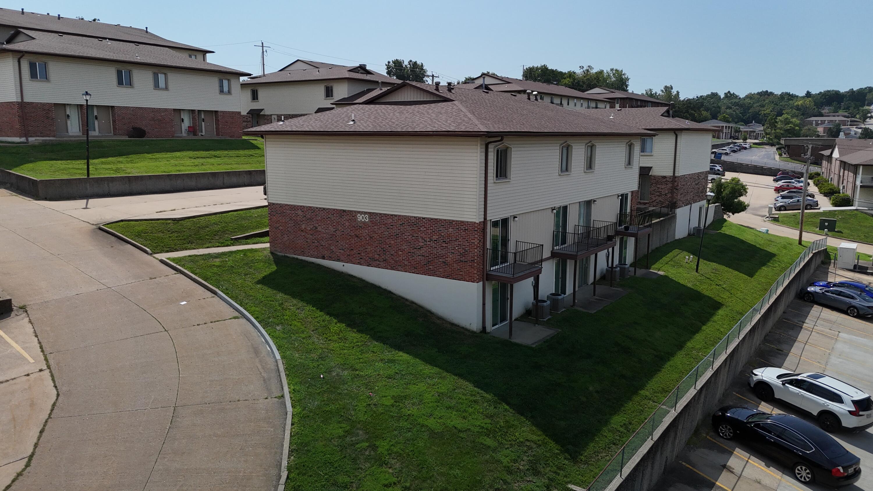 903 Southwest Blvd Apt-h Property Photo 11