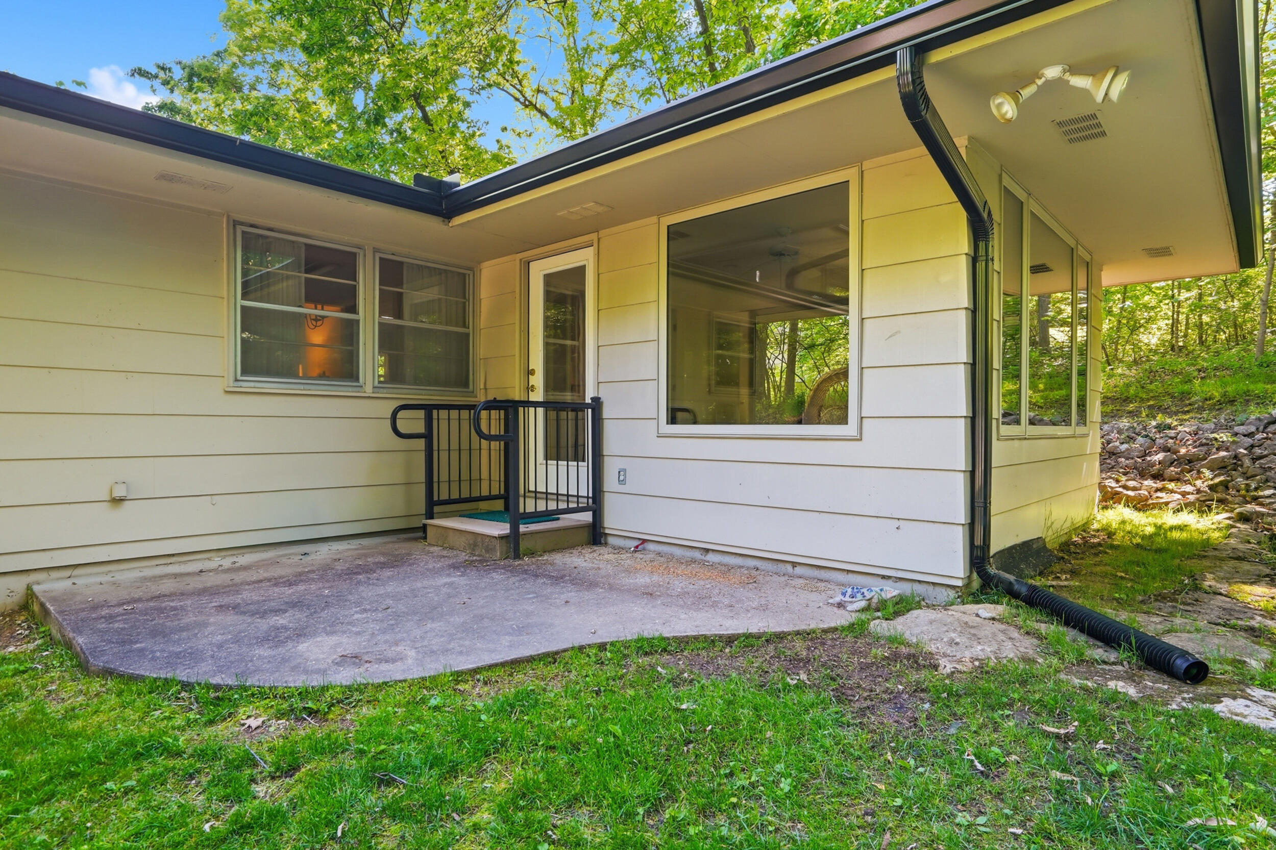 812 Valley Ct Property Photo 46