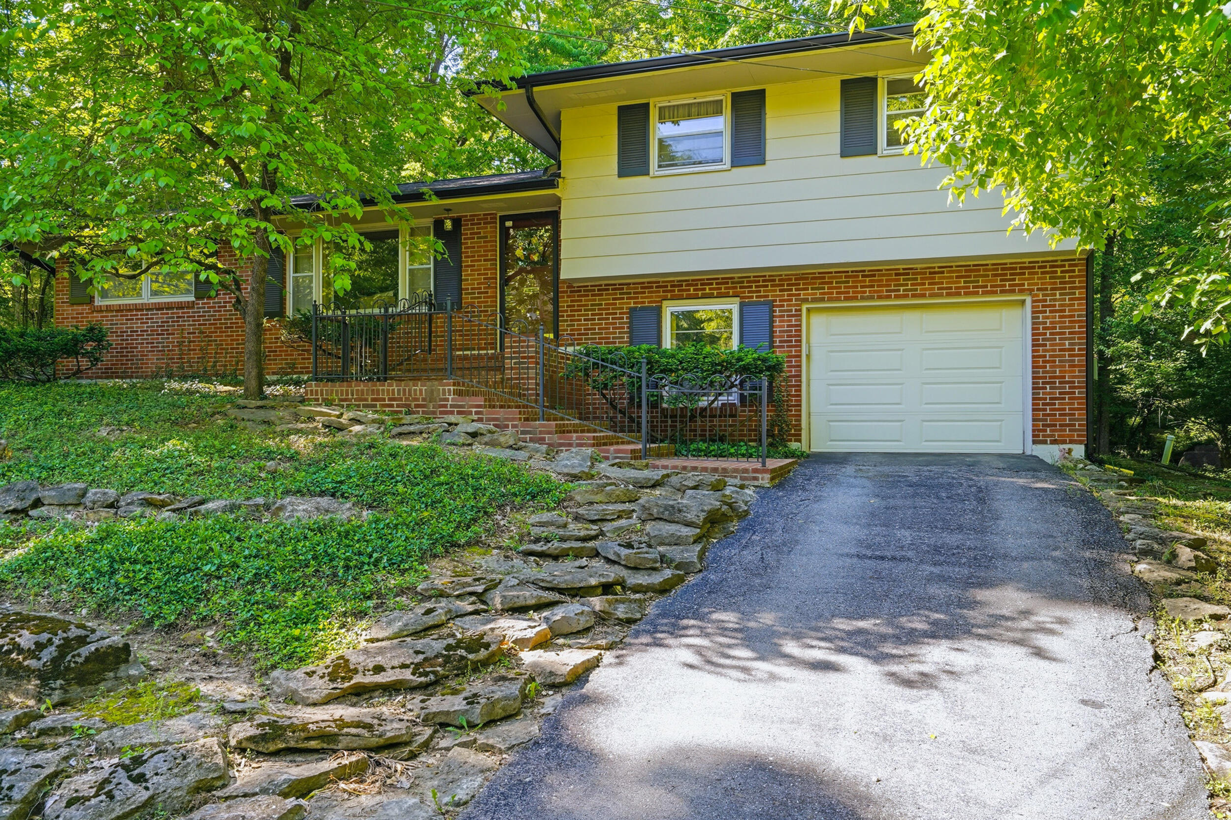 812 Valley Ct Property Photo 52