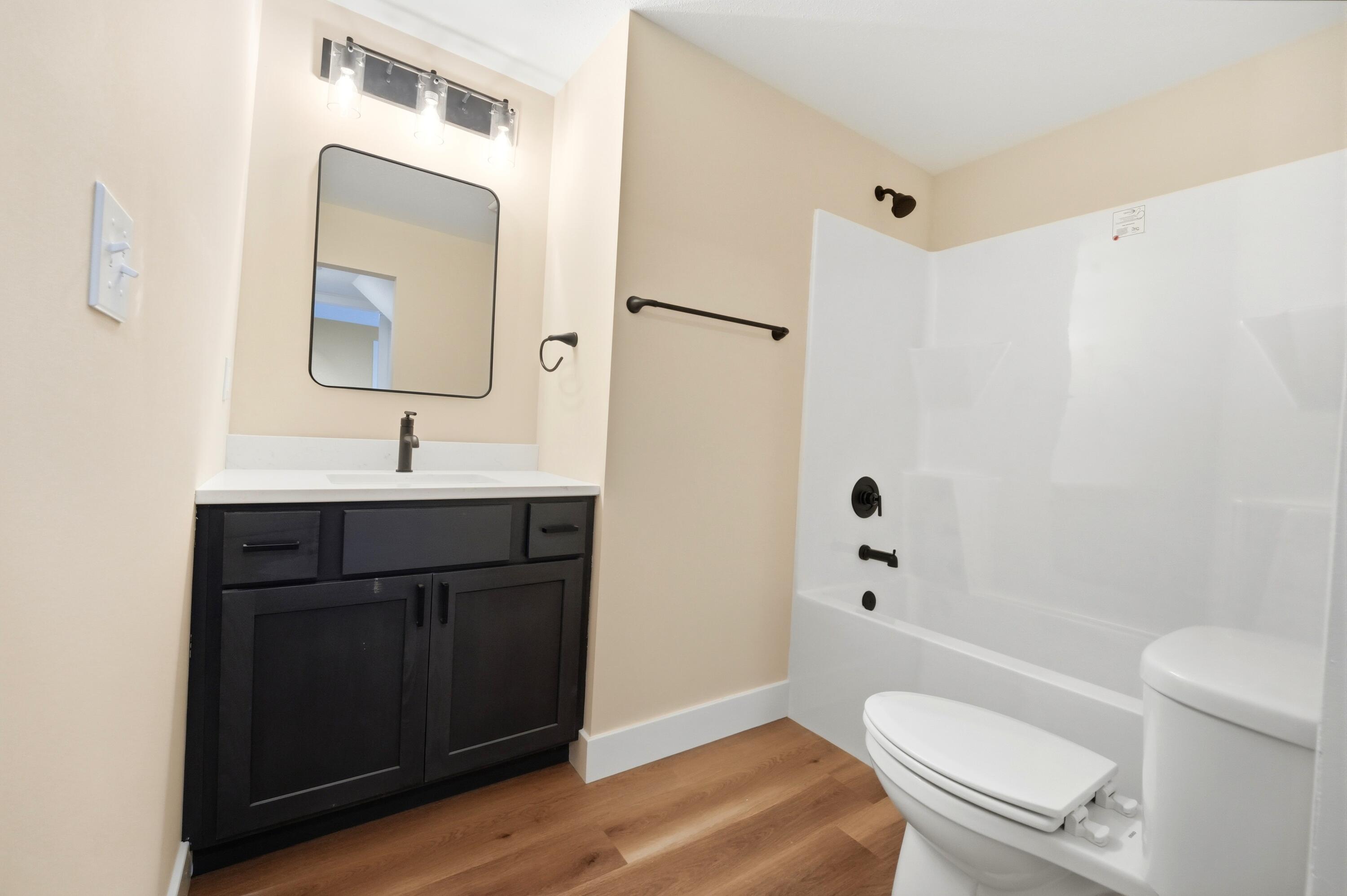 1104 Falcon Dr Property Photo 28