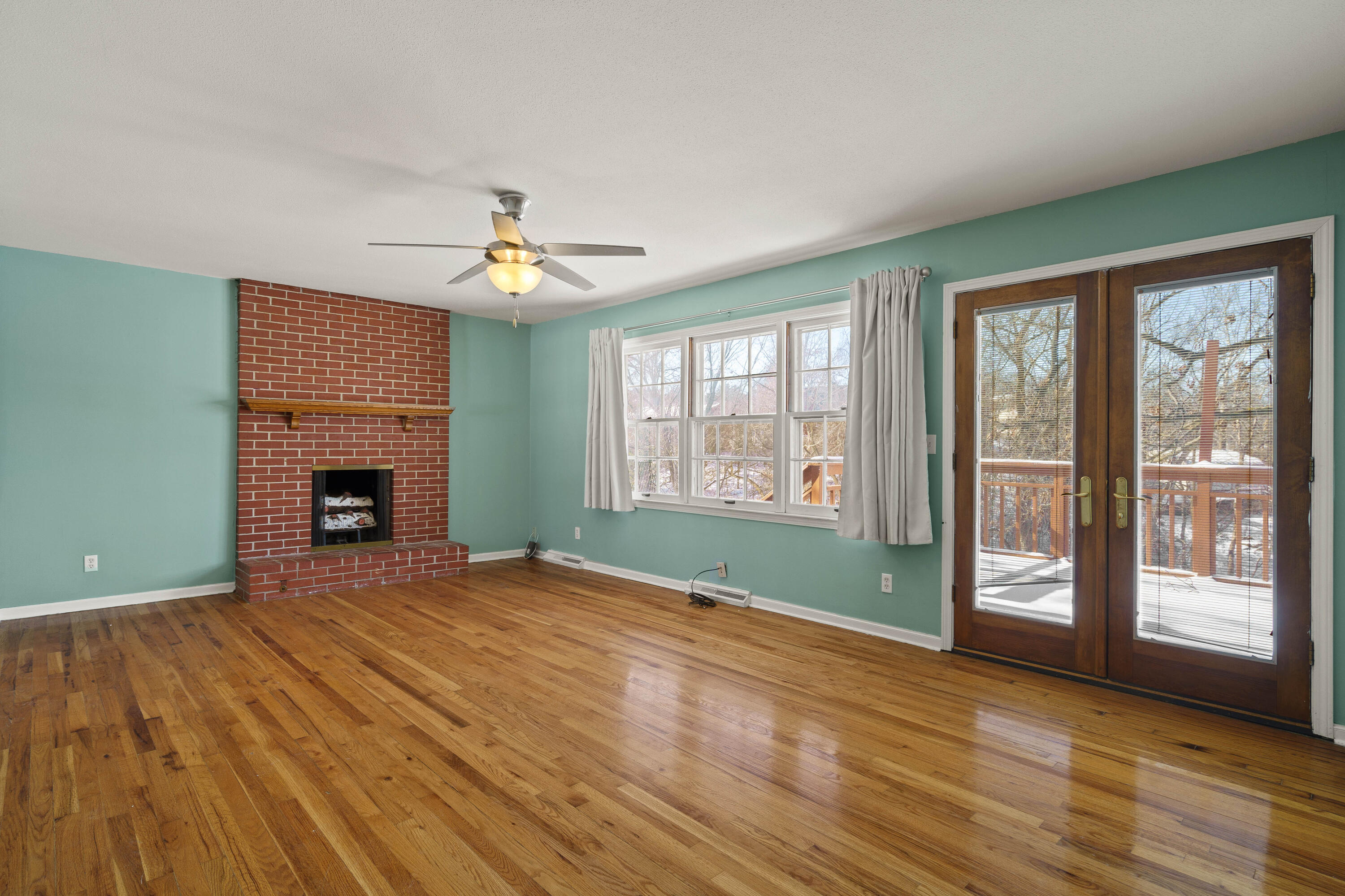 2218 Bluff Blvd Property Photo 9