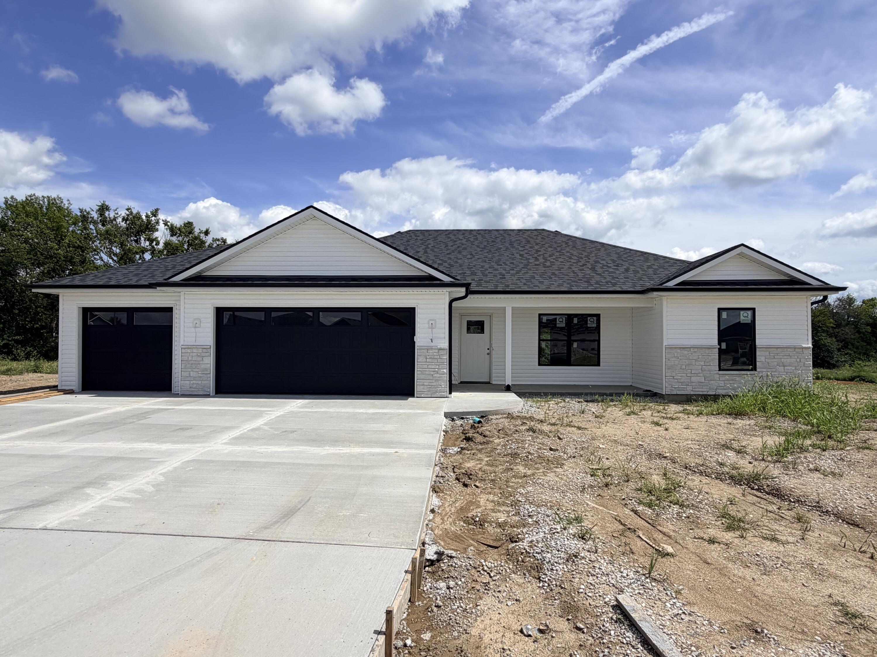 14868 Welch Dr Property Photo 1