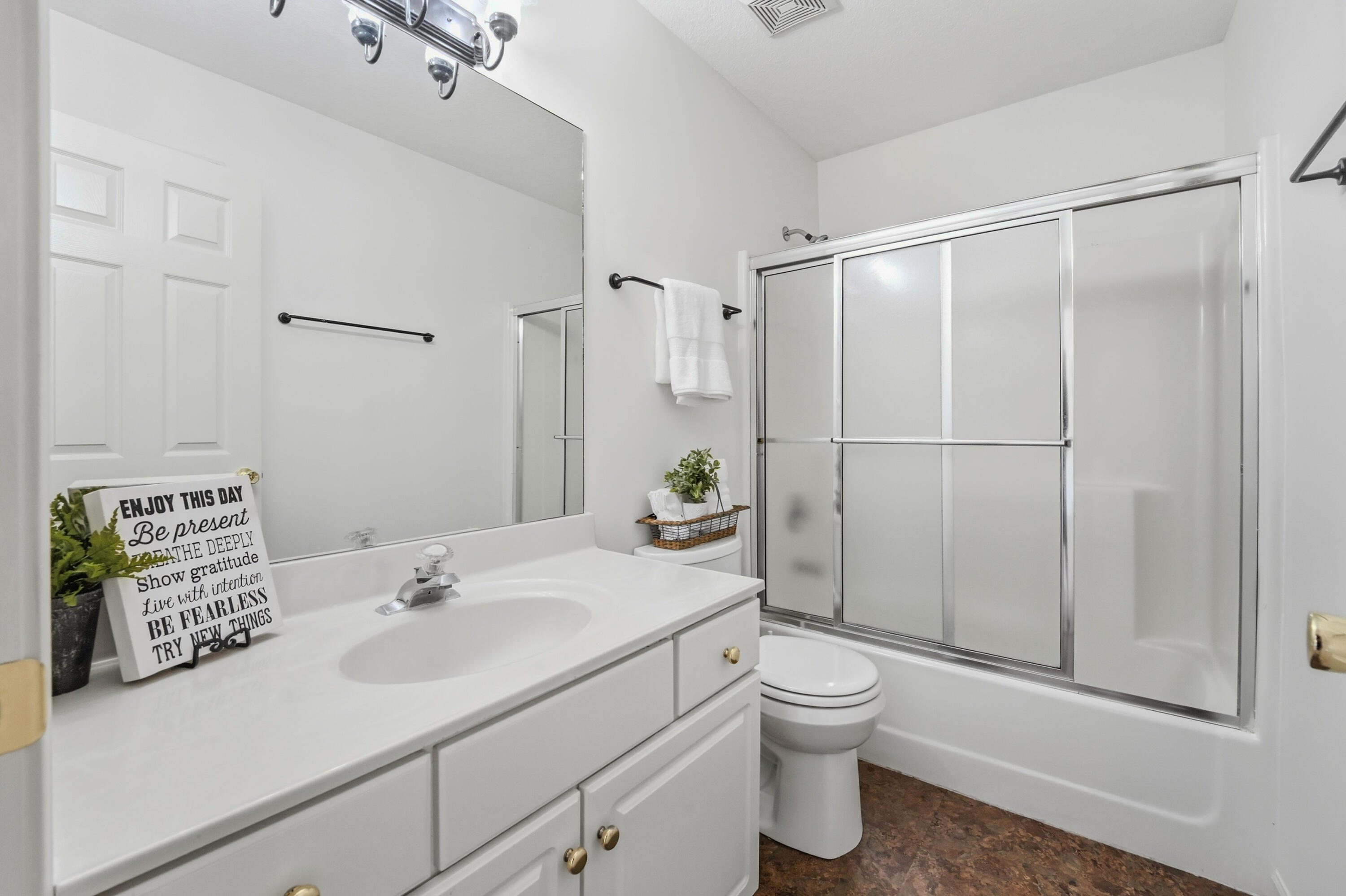 3904 Derby Ridge Dr Property Photo 14