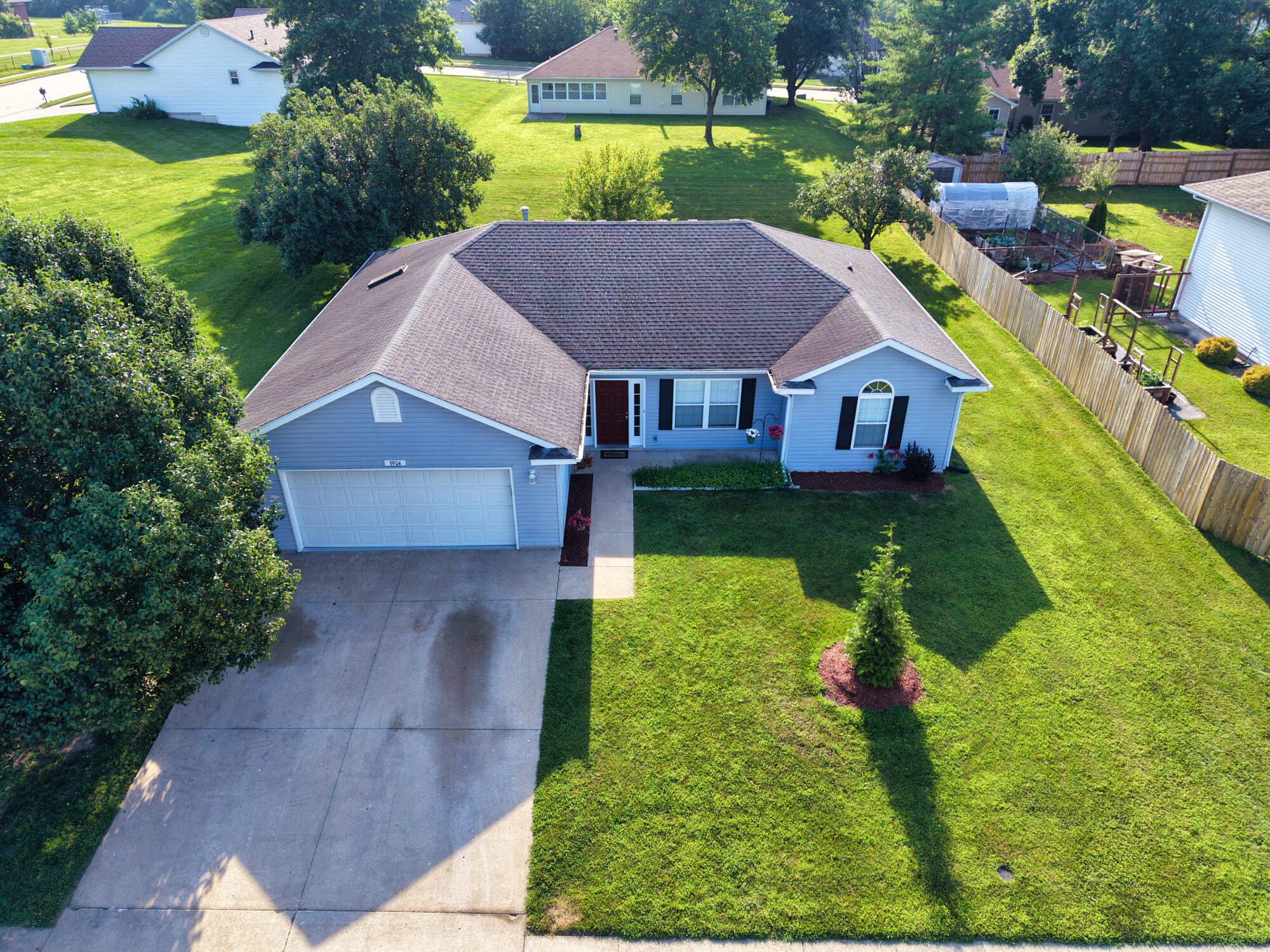 3904 Derby Ridge Dr Property Photo 26