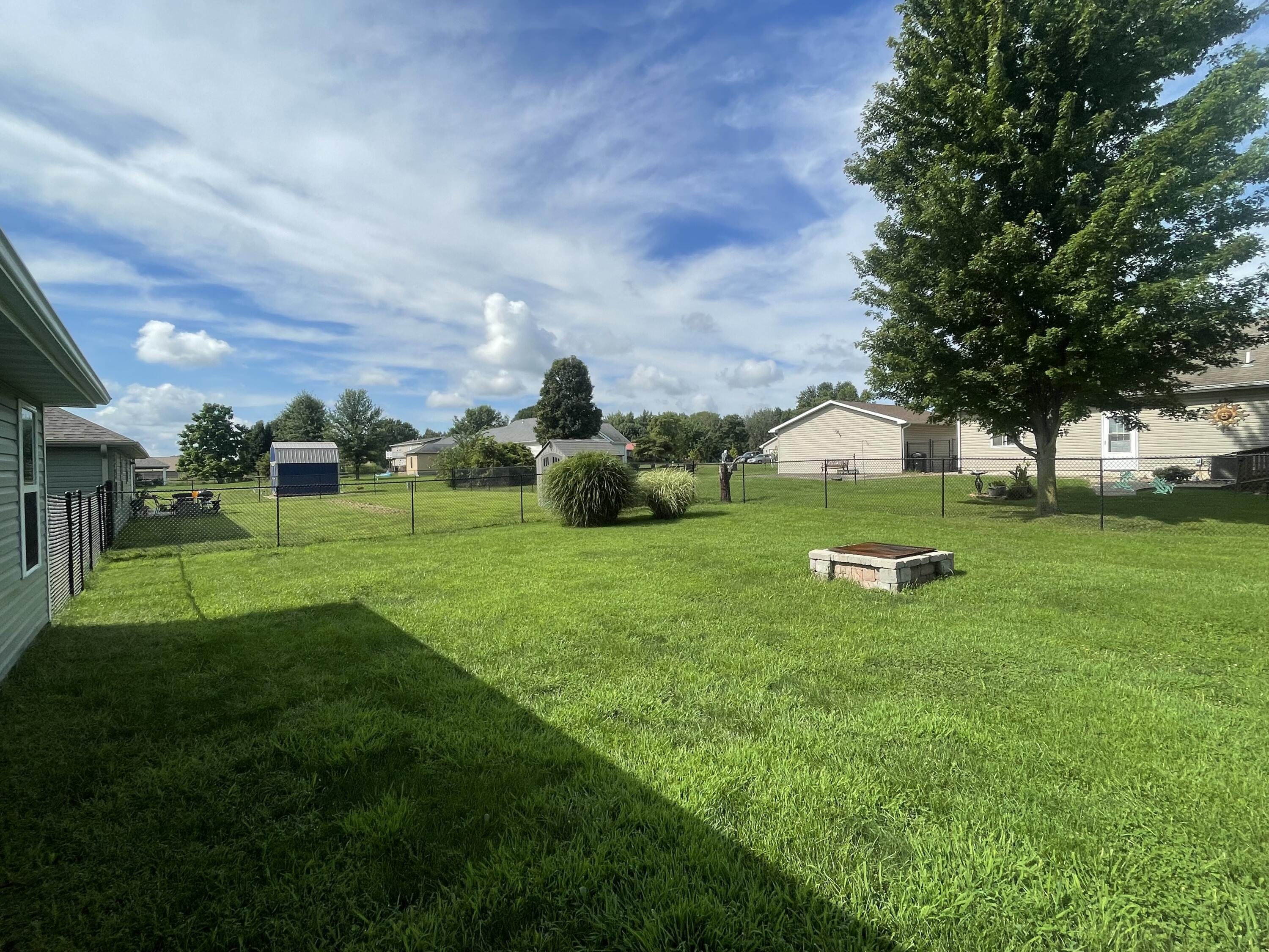 503 Bradley St Property Photo 12