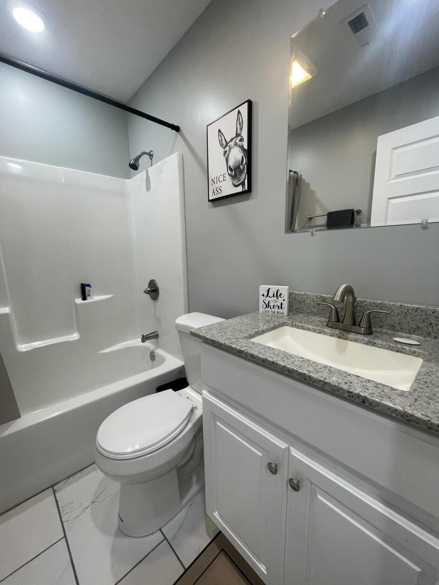 503 Bradley St Property Photo 41