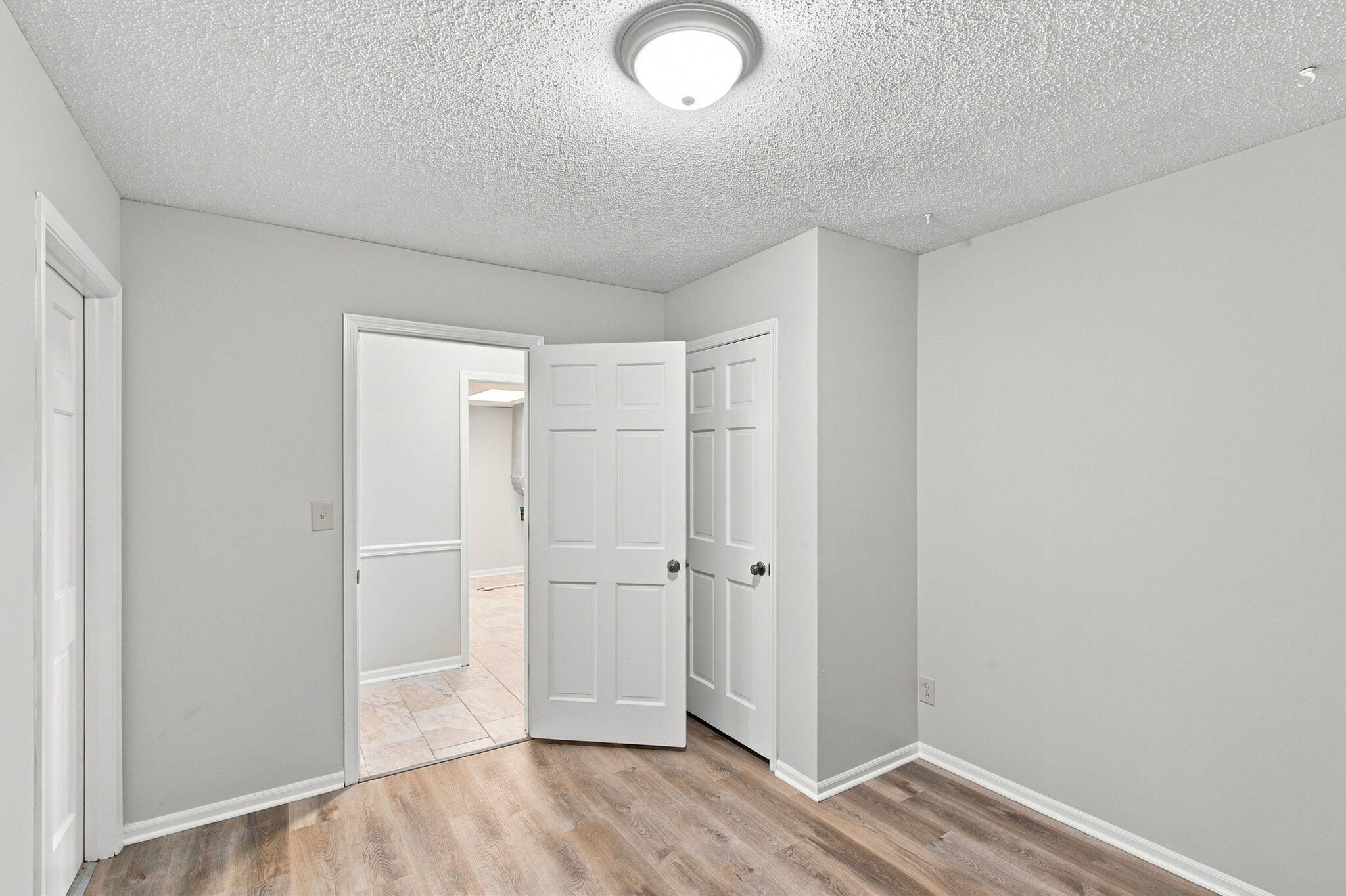 1724 N Chapman Ln Property Photo 8