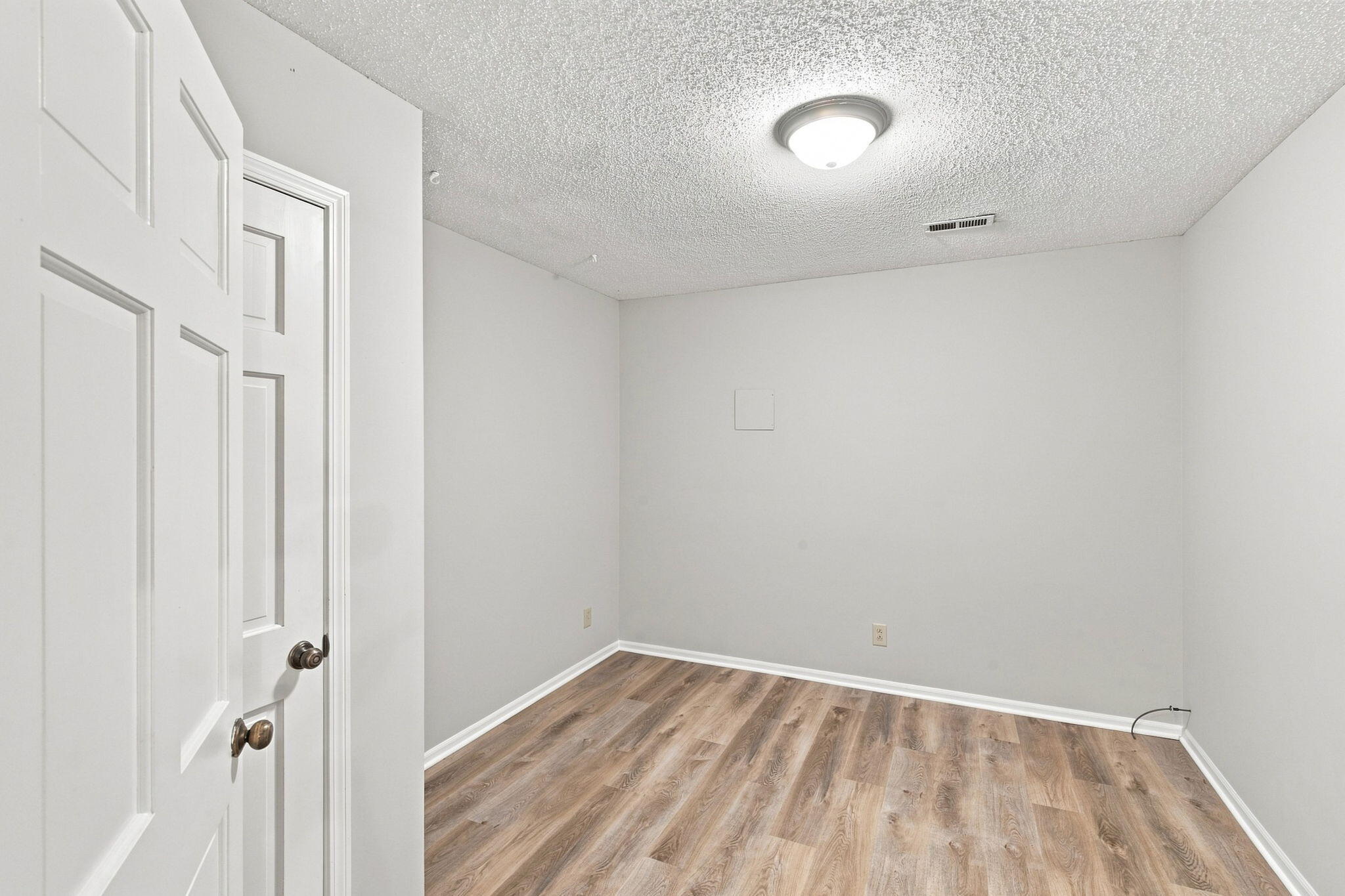 1724 N Chapman Ln Property Photo 9