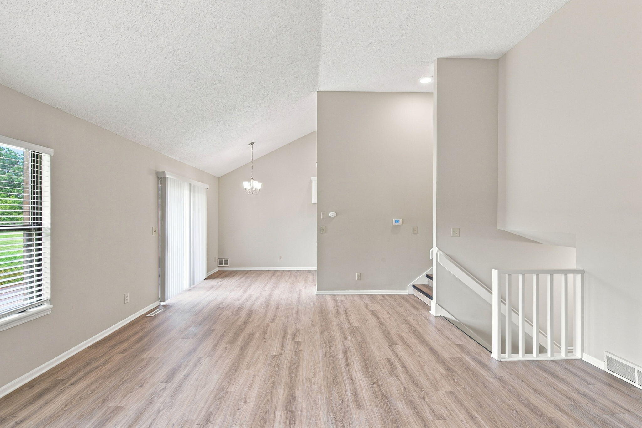 1724 N Chapman Ln Property Photo 14