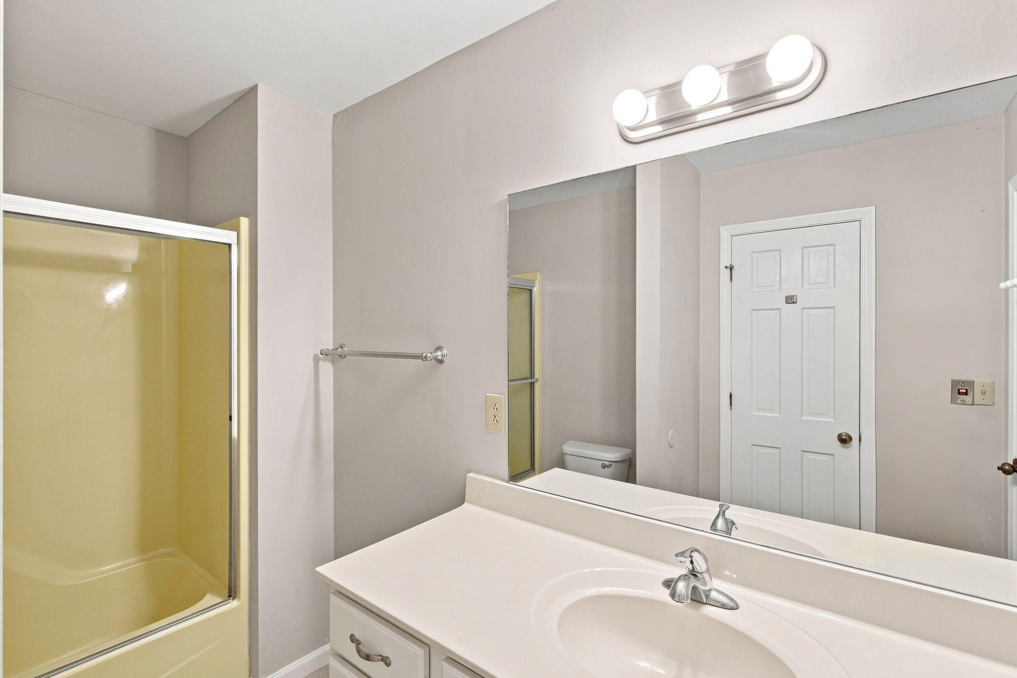 1724 N Chapman Ln Property Photo 25