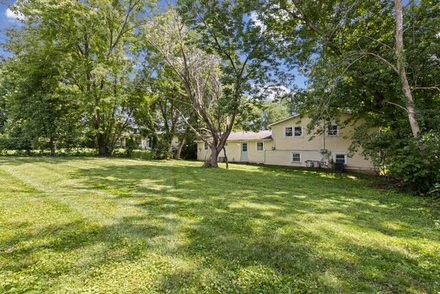6001 N Teresa Dr A & B Property Photo 5