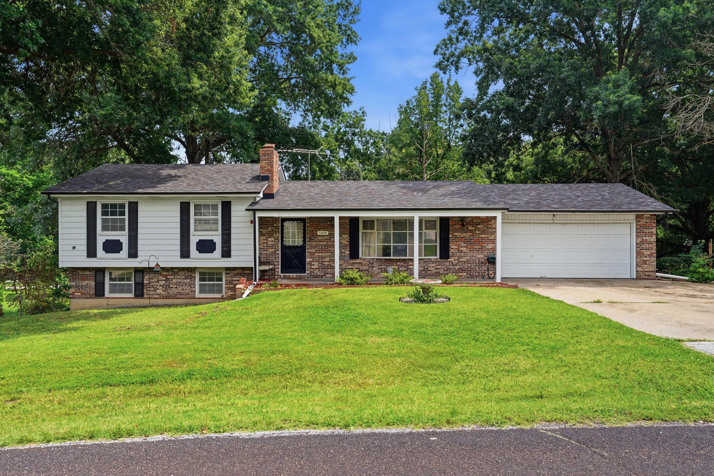 3304 MEXICO GRAVEL RD