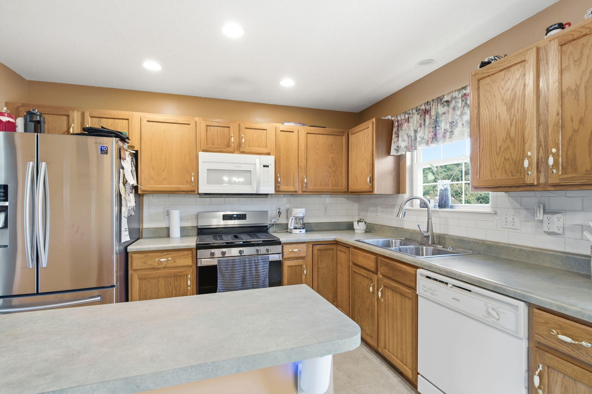 564 E Clearview Dr Property Photo 11