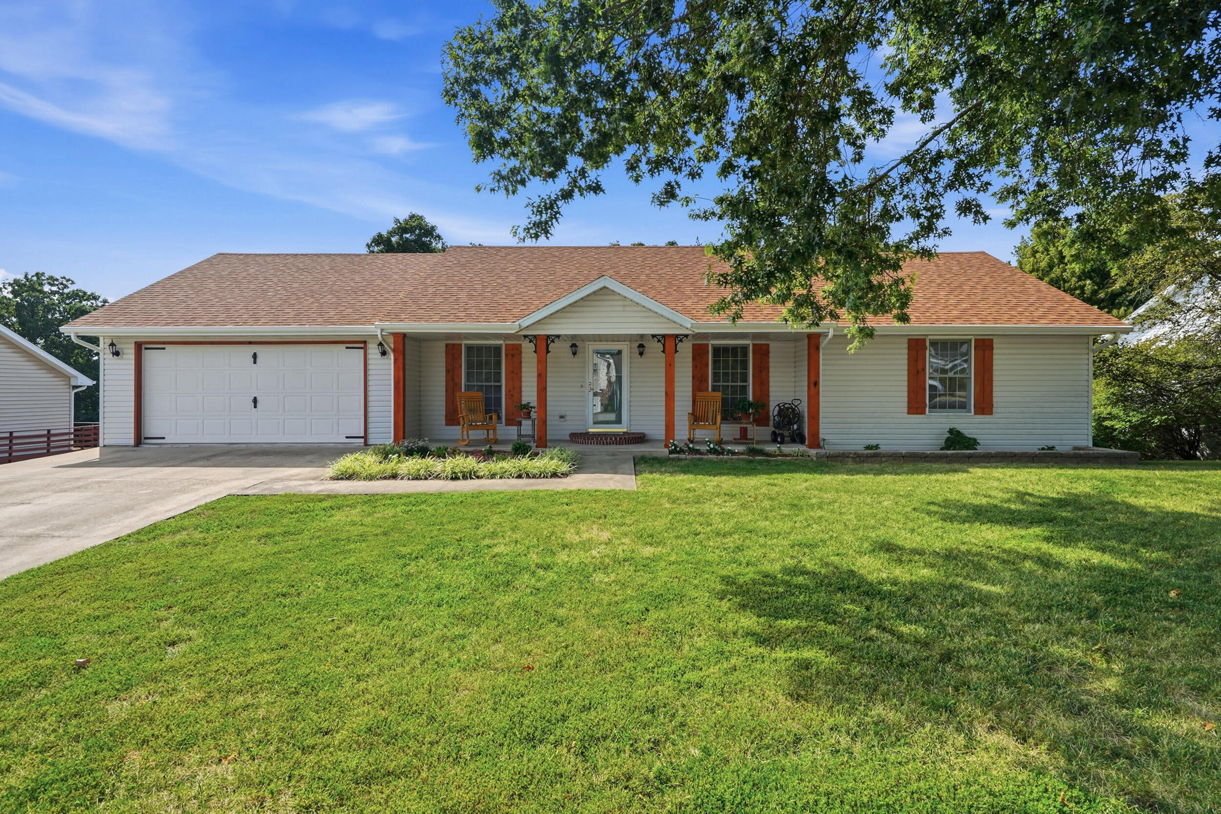 1056 Choctaw Ridge Dr Property Photo 1