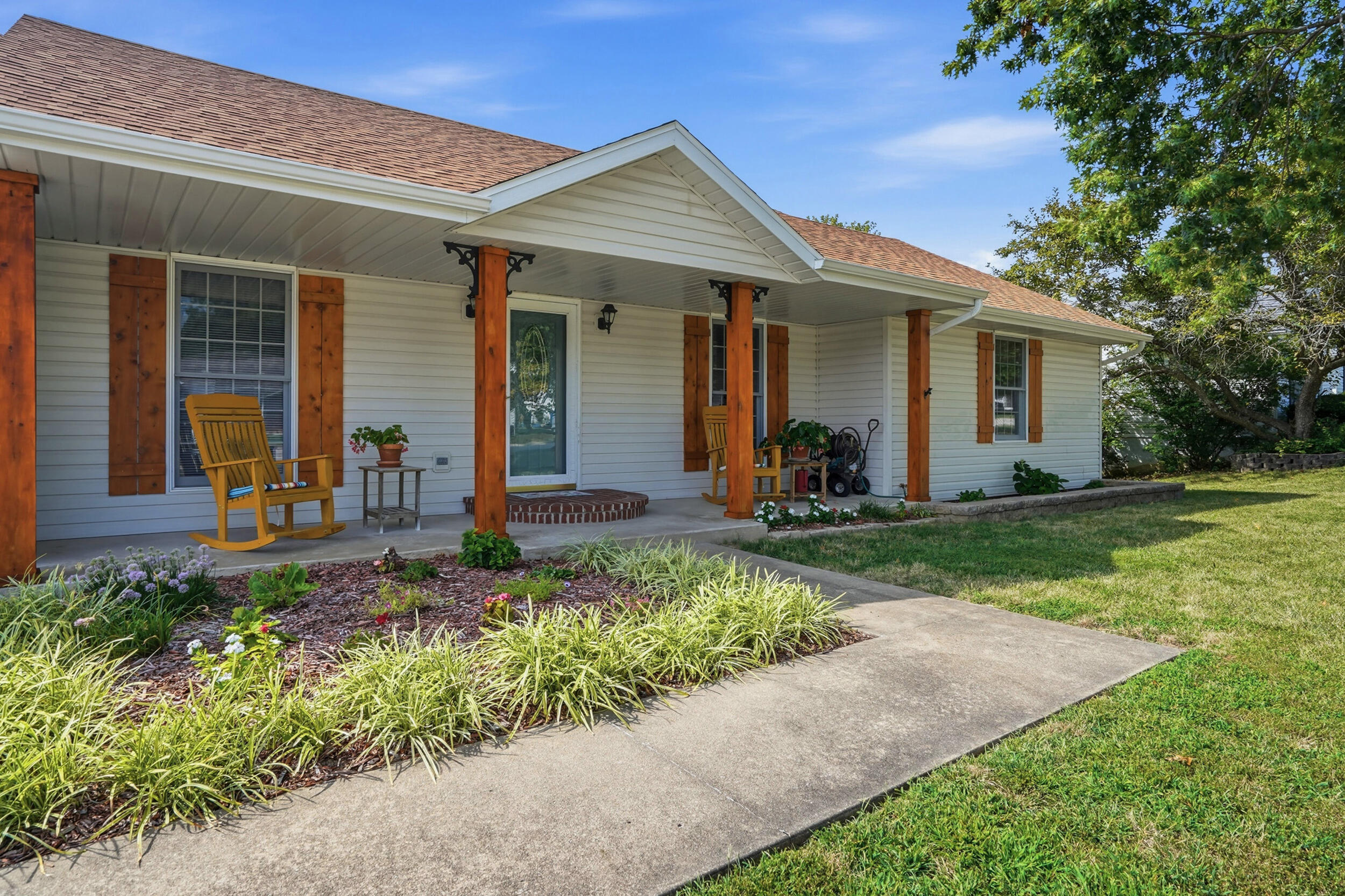 1056 Choctaw Ridge Dr Property Photo 4