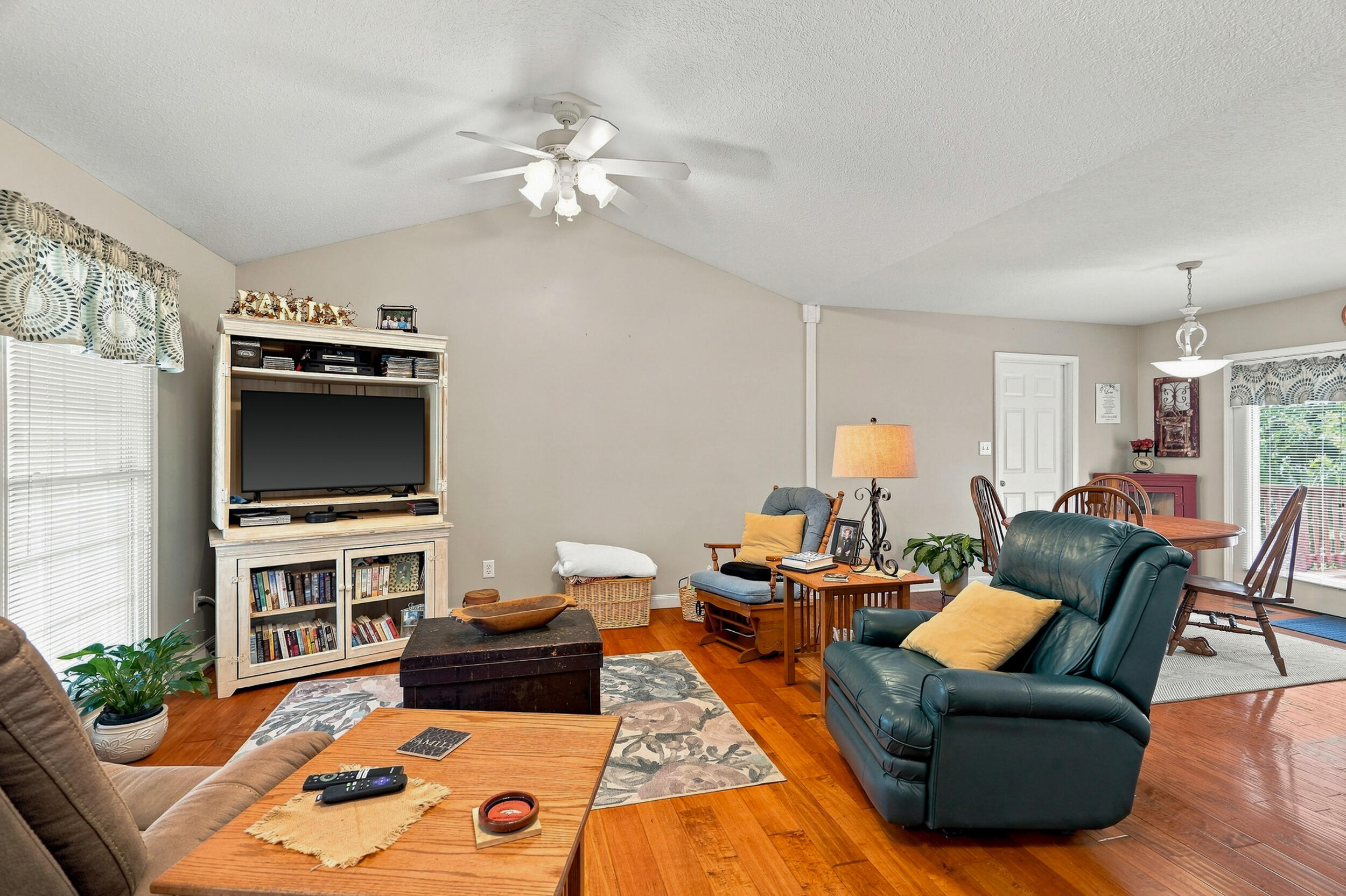 1056 Choctaw Ridge Dr Property Photo 6