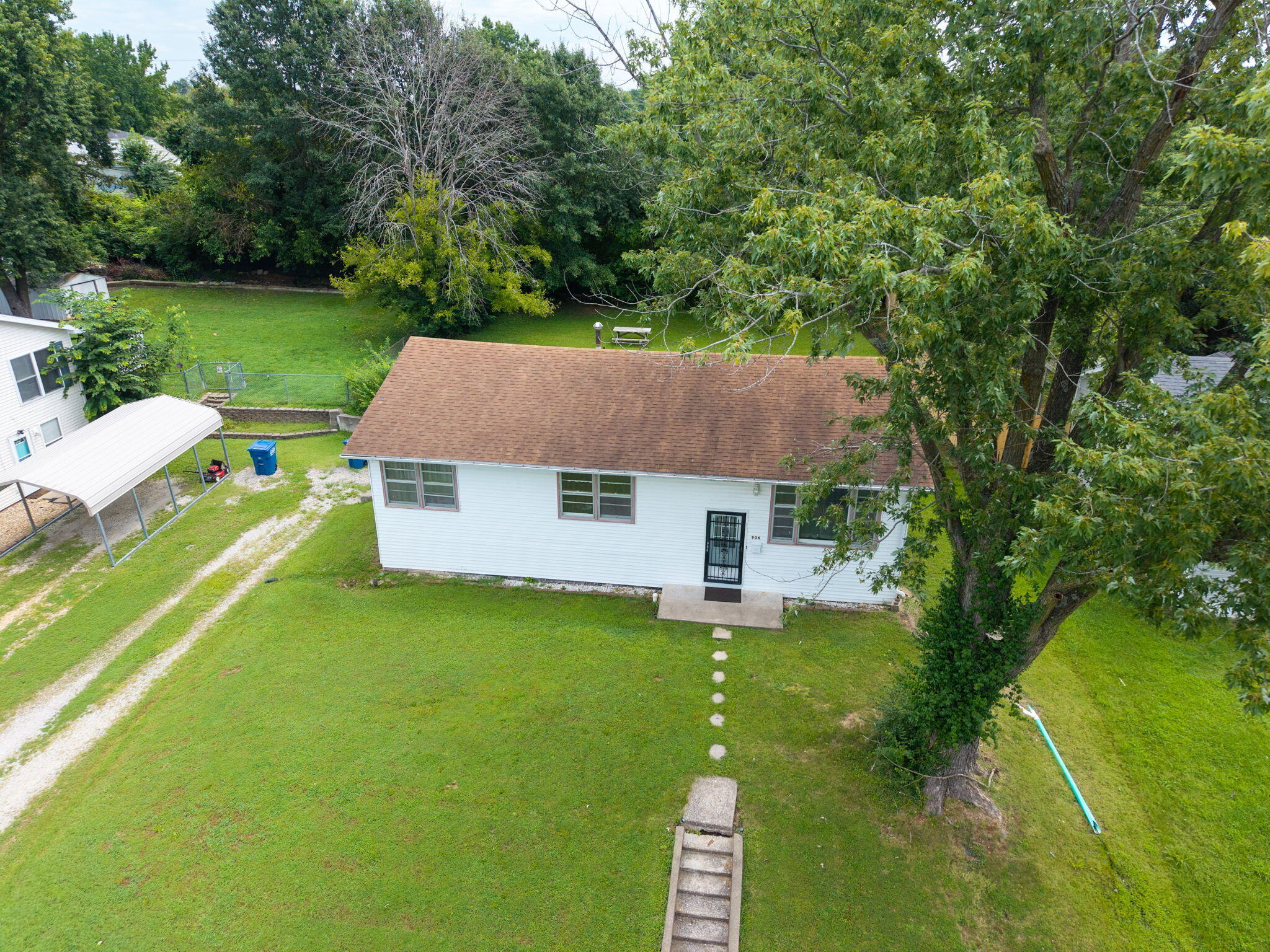 906 E Morningside Dr Property Photo 29