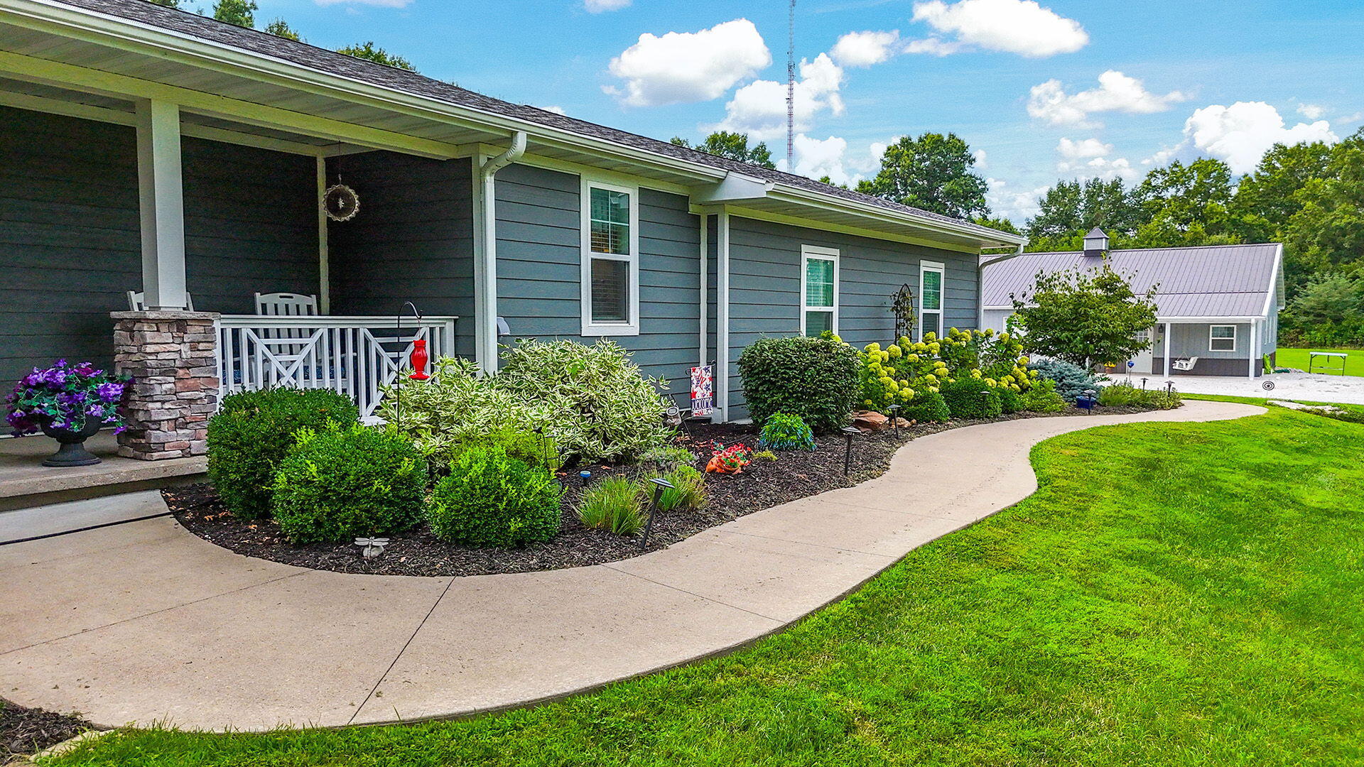 10109 Highway Nn Property Photo 7