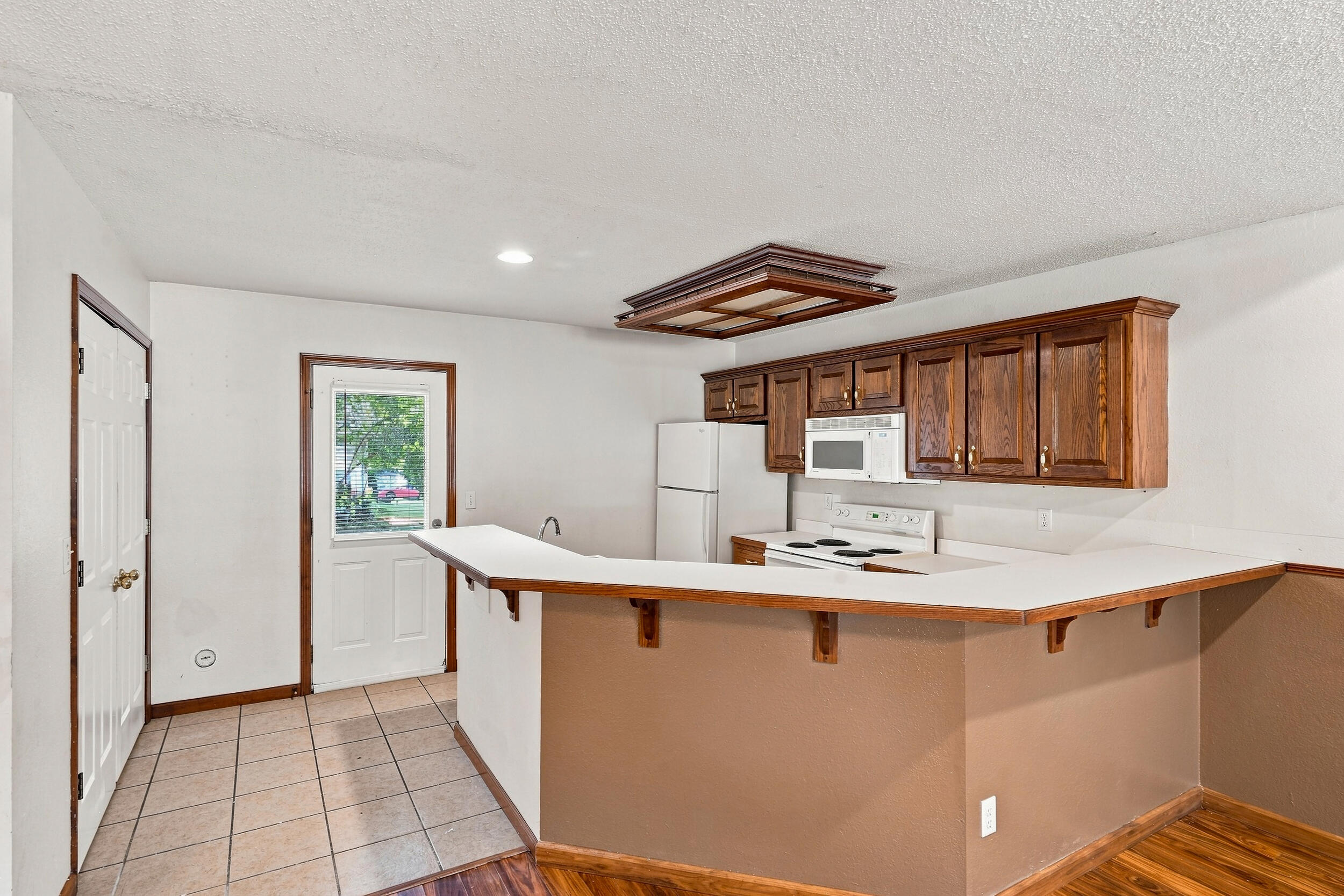1317 Godas Dr Property Photo 6
