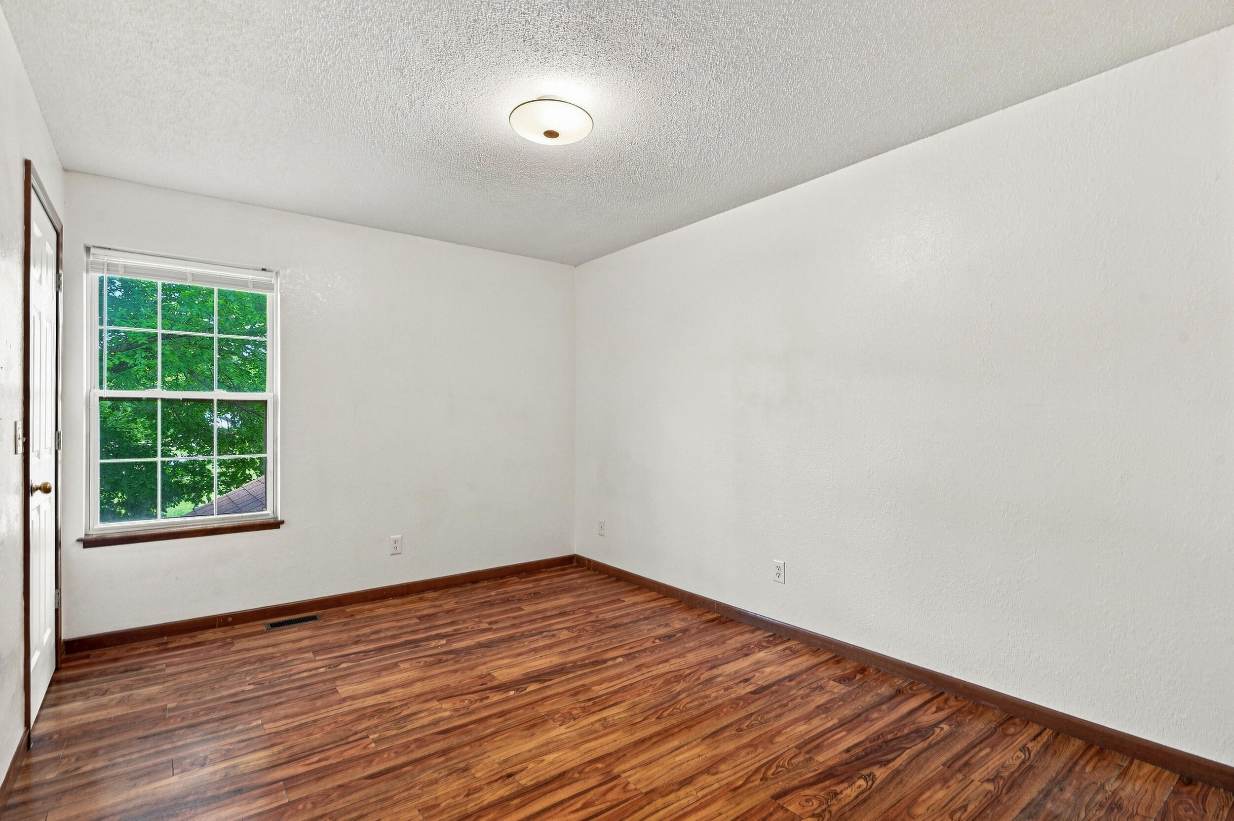 1317 Godas Dr Property Photo 13