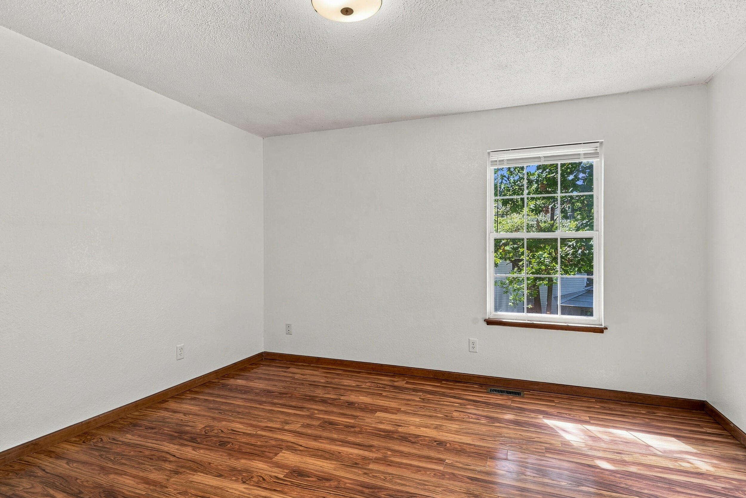 1317 Godas Dr Property Photo 15