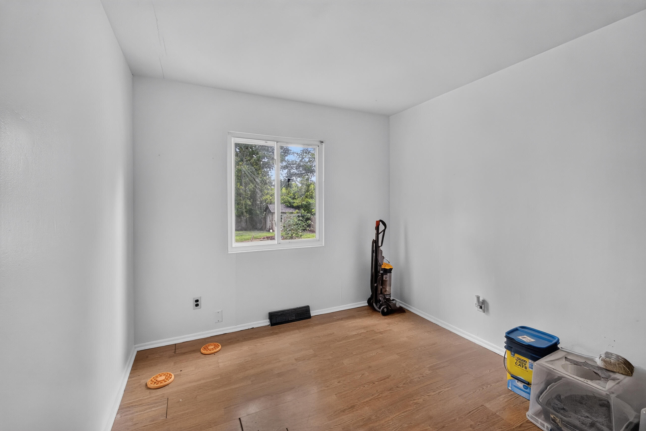 404 S Abat St Property Photo 23