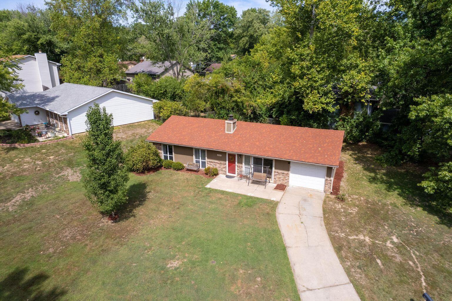 2501 GRANDVIEW CIR Property Photo 1