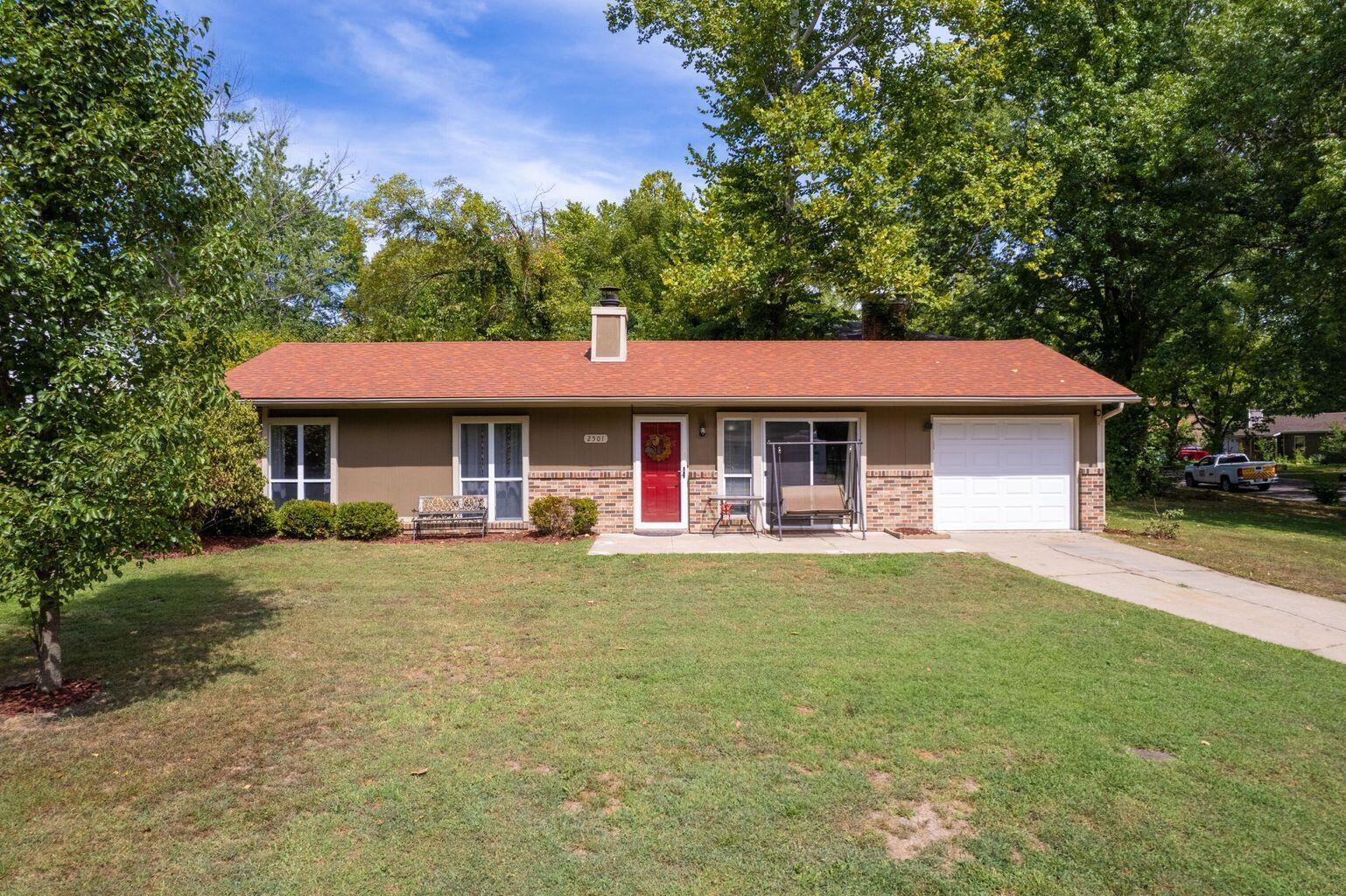 2501 Grandview Cir Property Photo 2