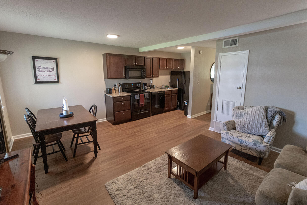 105 N Garth Ave 39 Property Photo 15